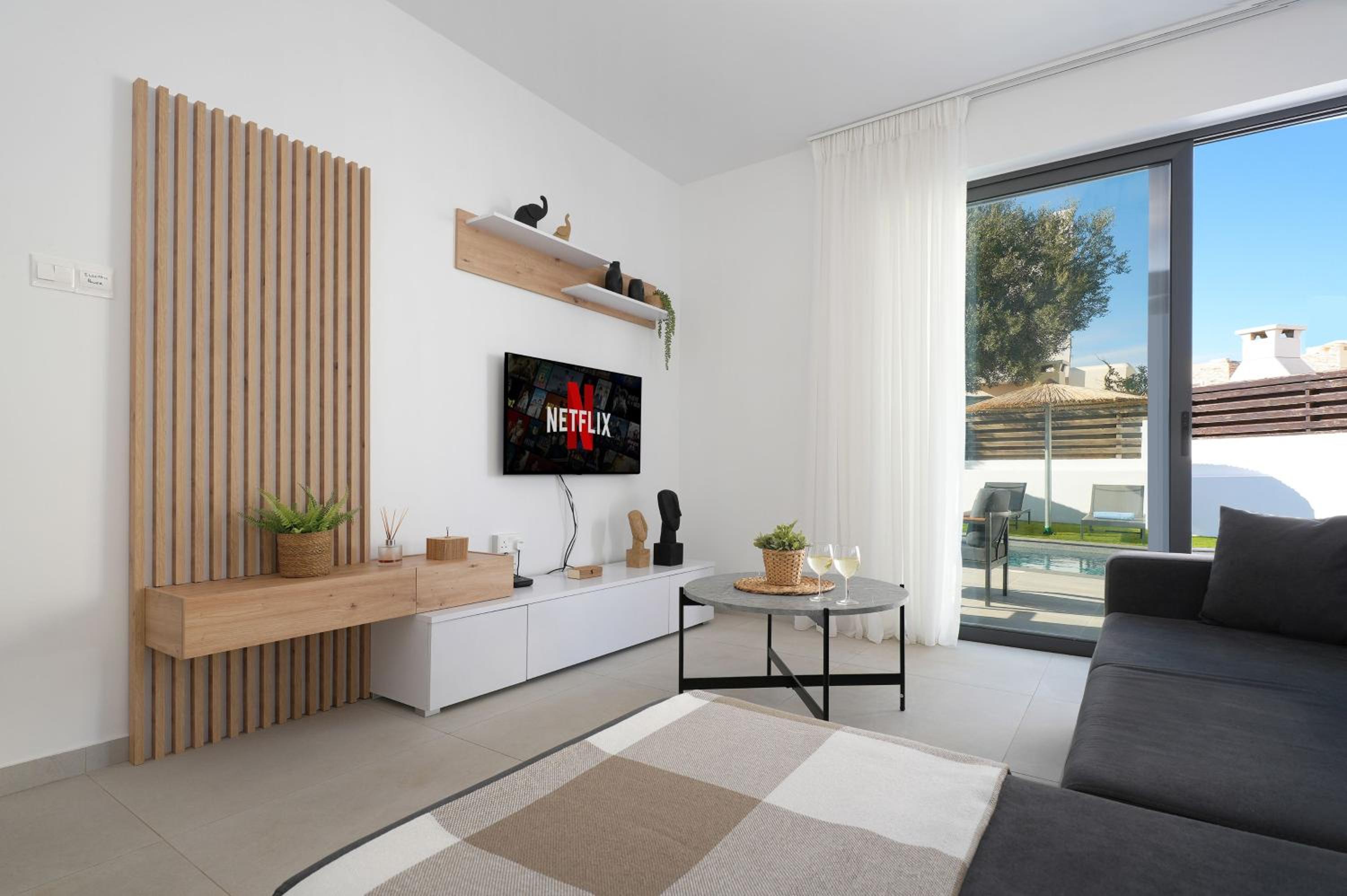 Villa Vitalia - 3 En-suite Beds with Private Pool