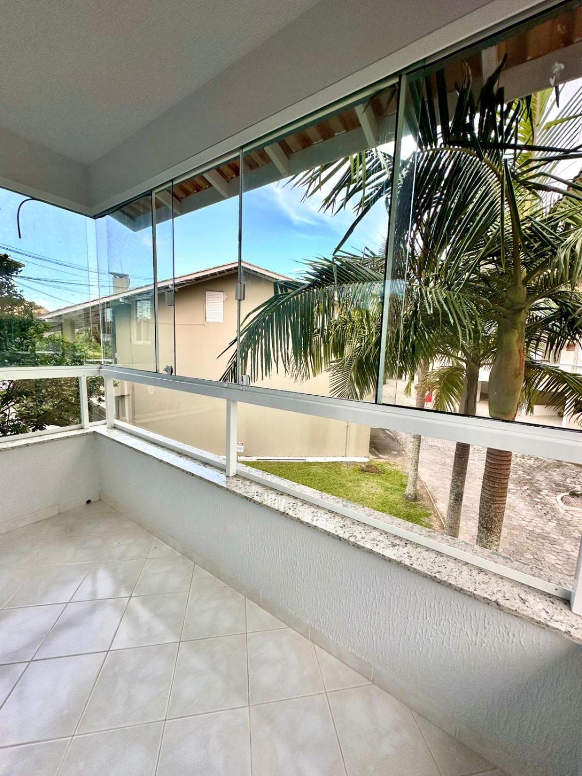 Apartamento em Condomínio Bromélias - Bombinhas SC
