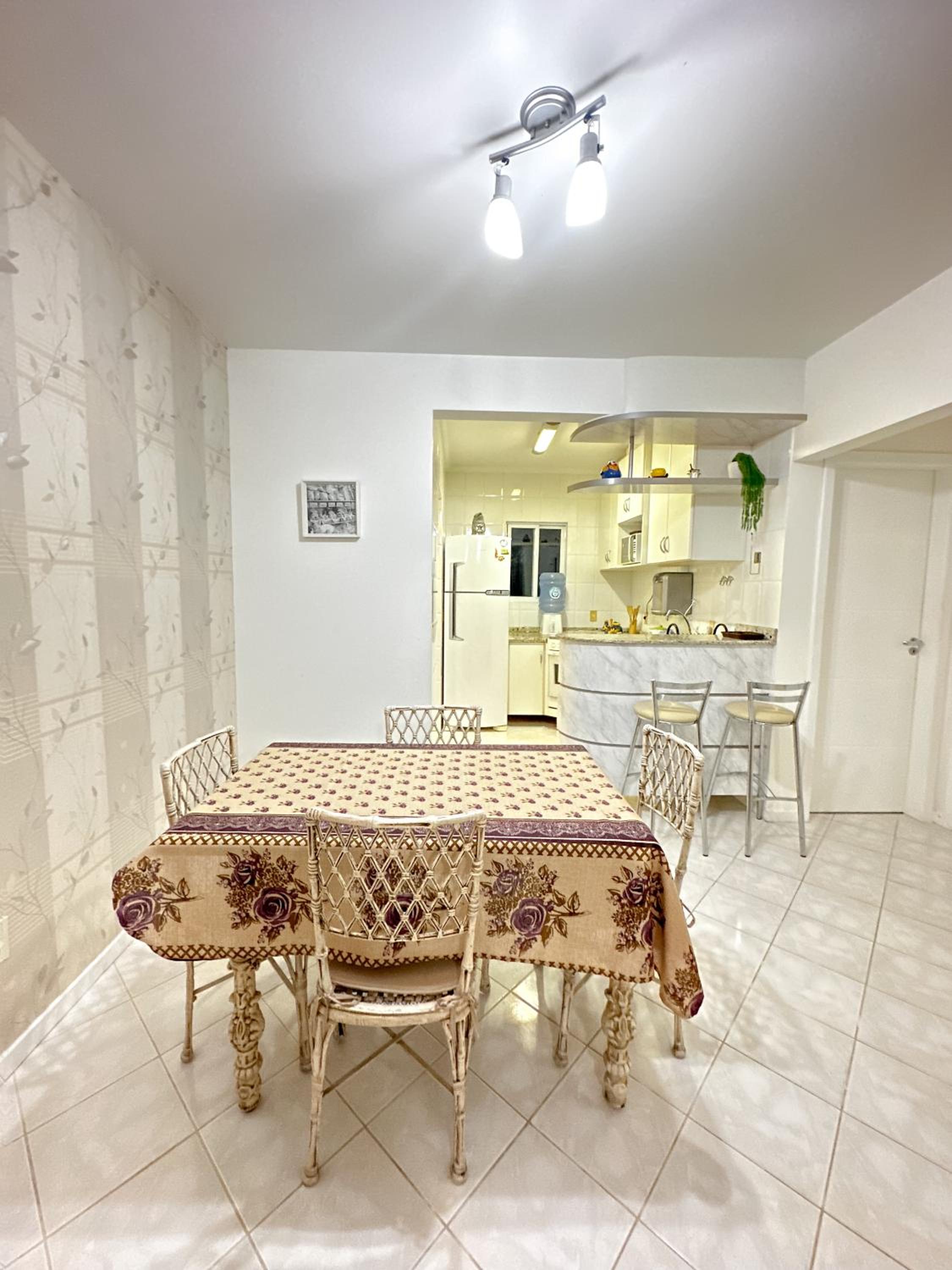 Apartamento em Condomínio Bromélias - Bombinhas SC