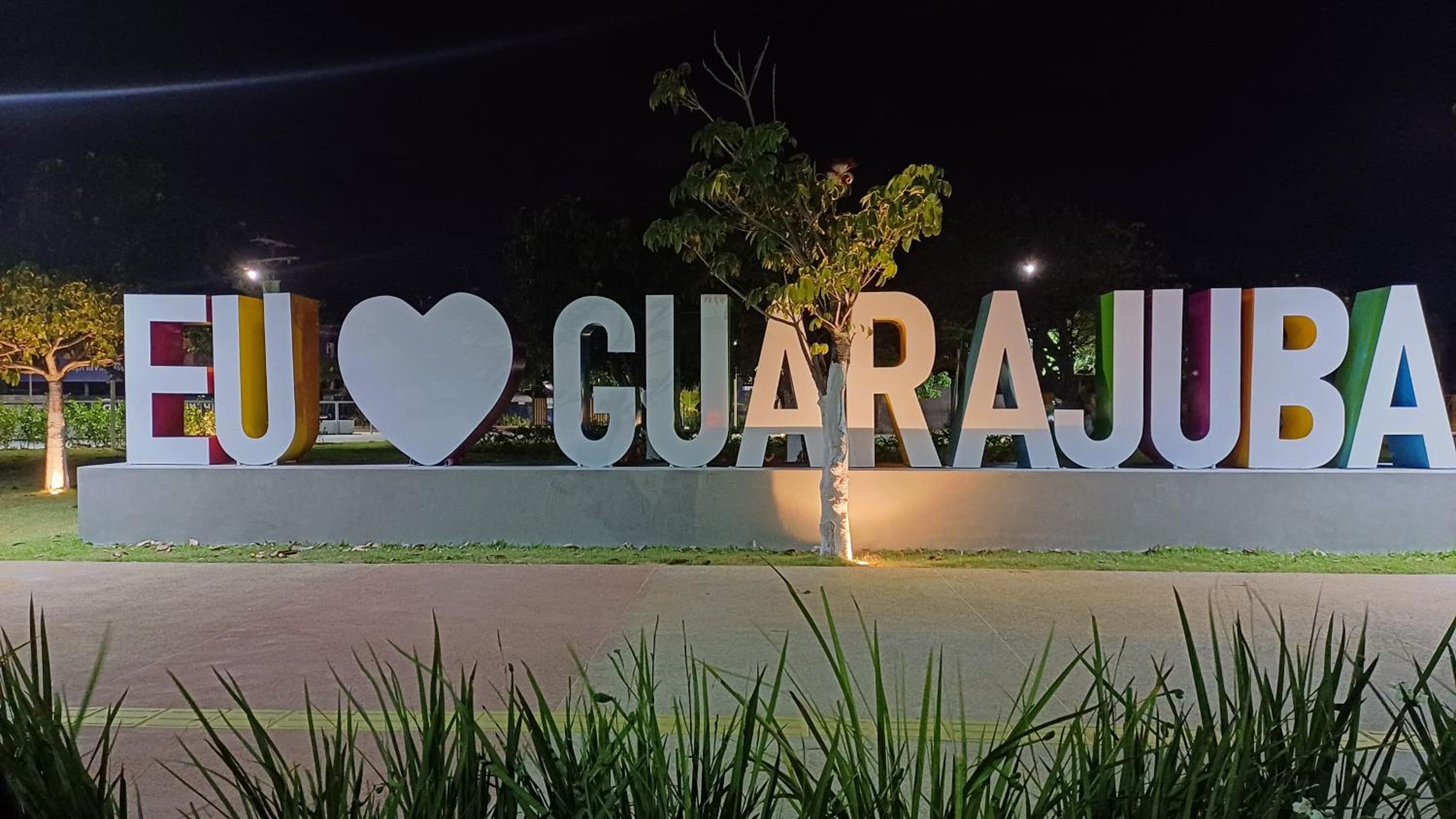 LAZER EM GUARAJUBA