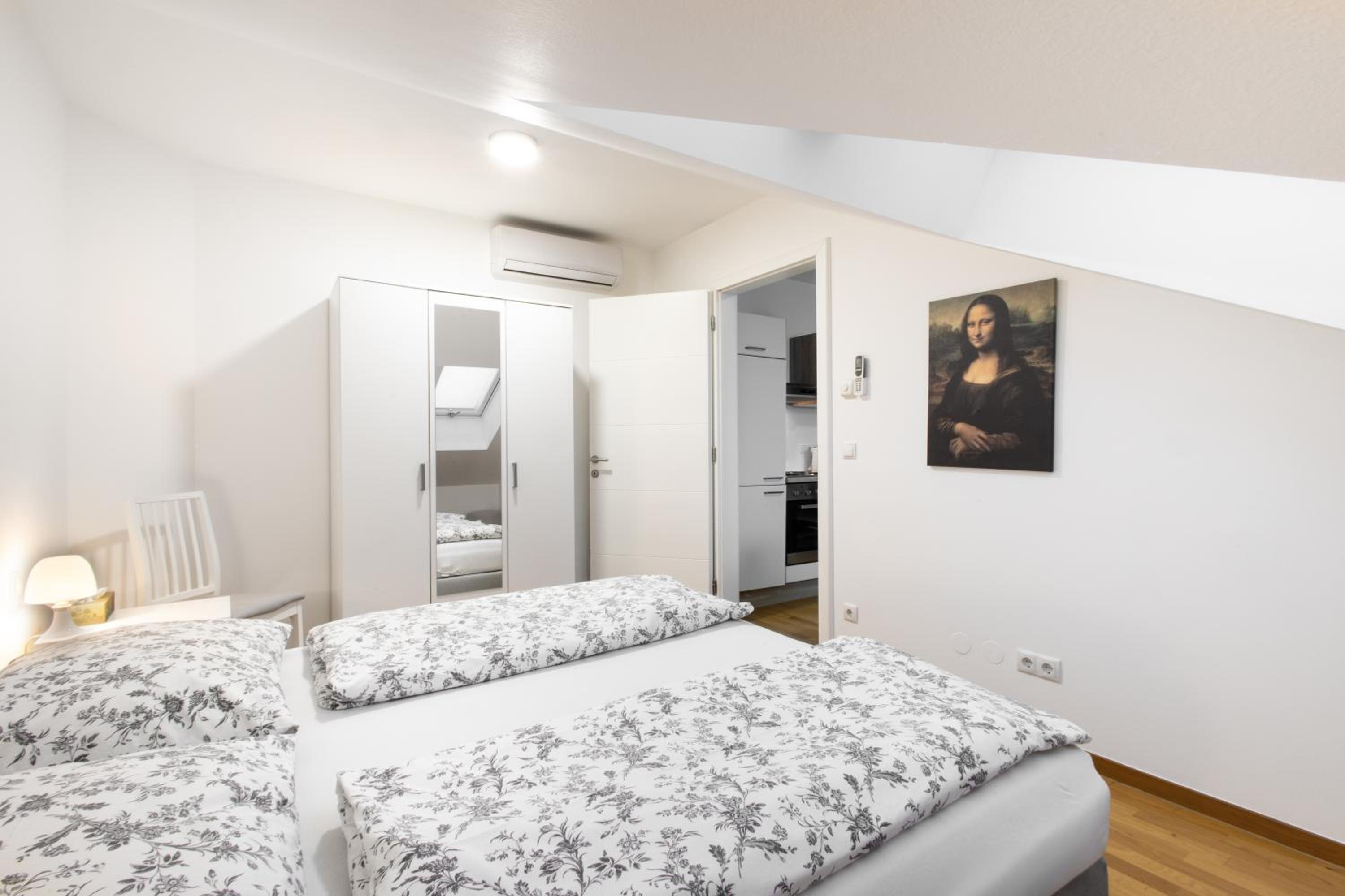 Lé David City Apartments 1020
