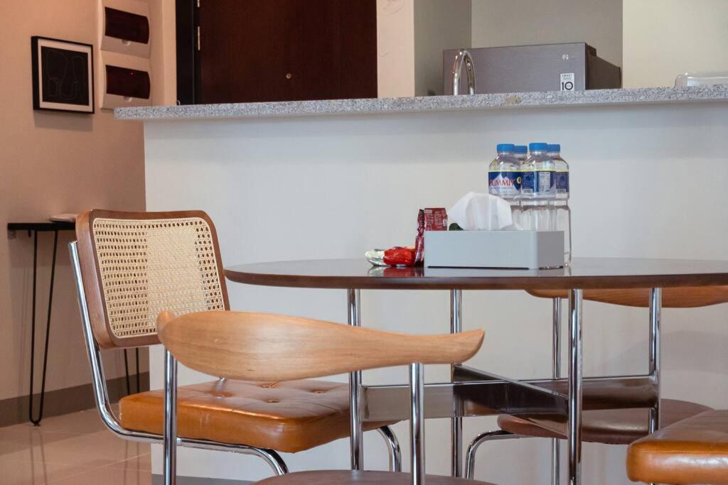 Parksuites BGC - Spacious 2 Bedroom