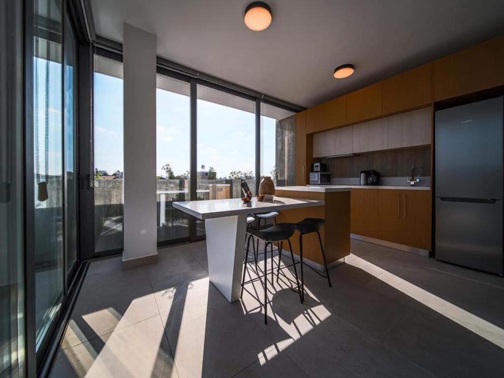 Avenue 101 2 BED