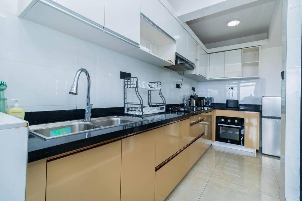 Jamila Apartments