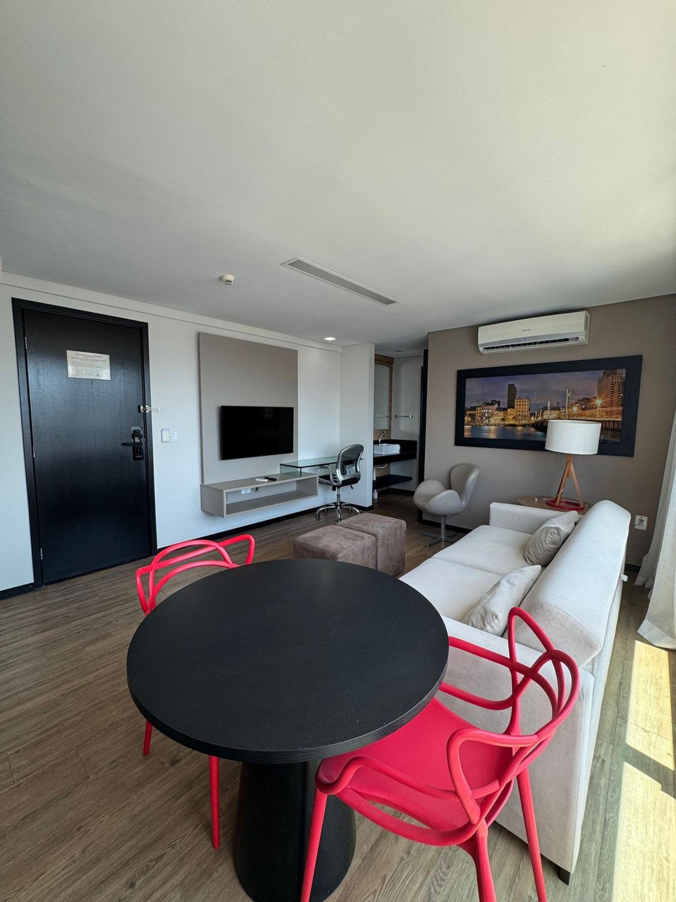 Pontes Home Stay - Flats em Boa Viagem por Yolo