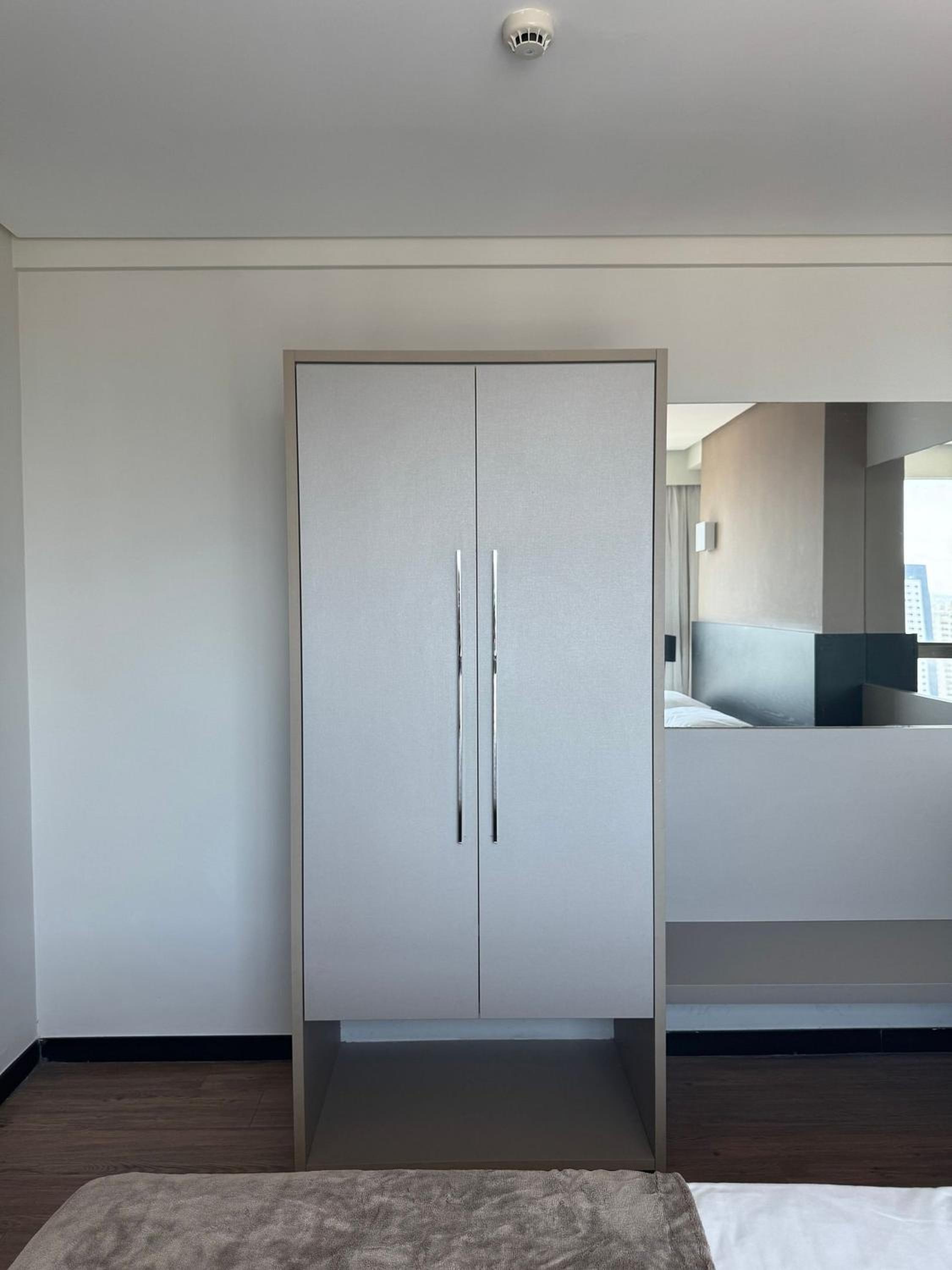 Pontes Home Stay - Flats em Boa Viagem por Yolo