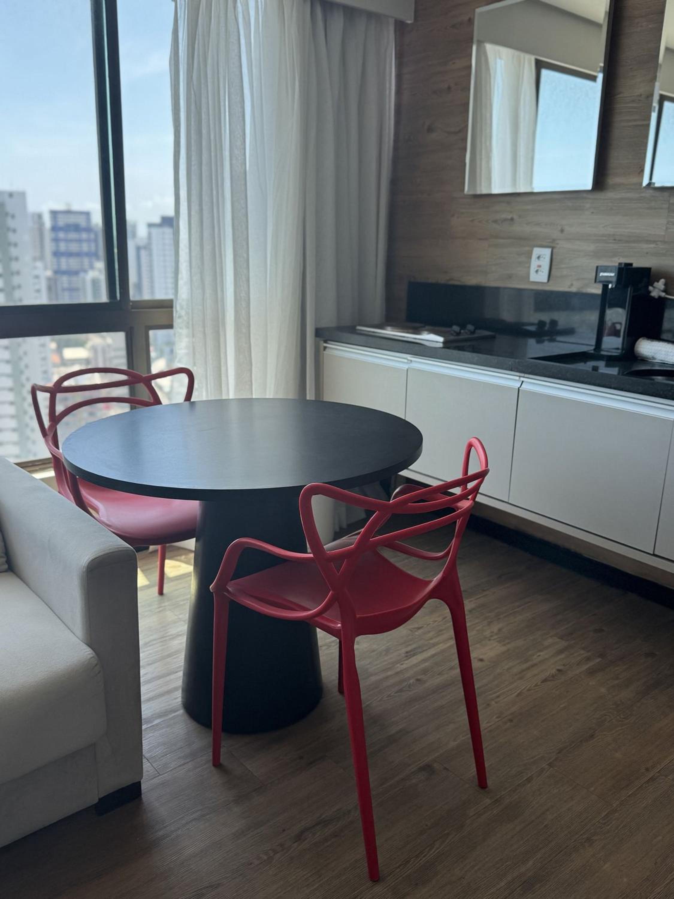 Pontes Home Stay - Flats em Boa Viagem por Yolo