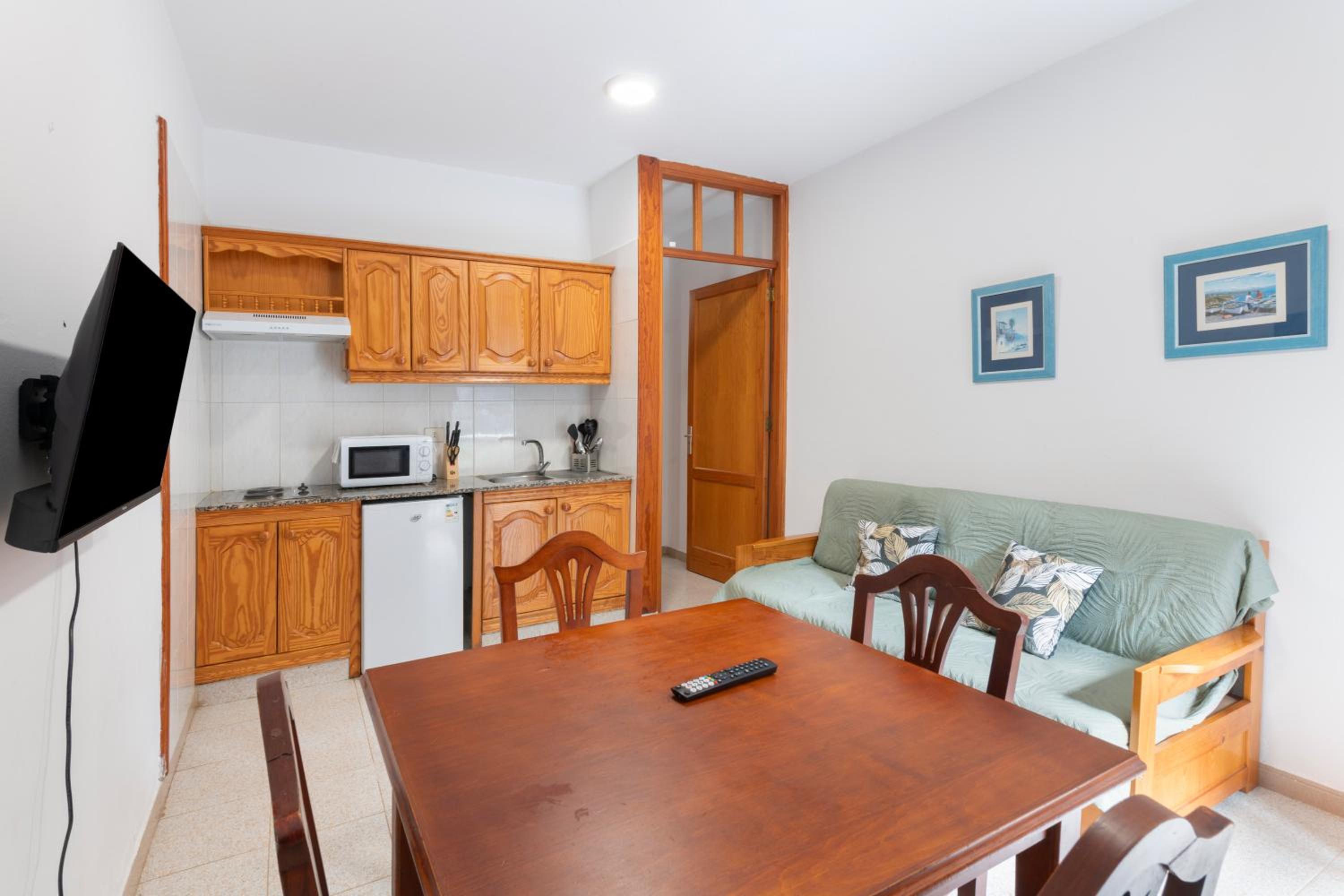 Apartamentos La Fajana