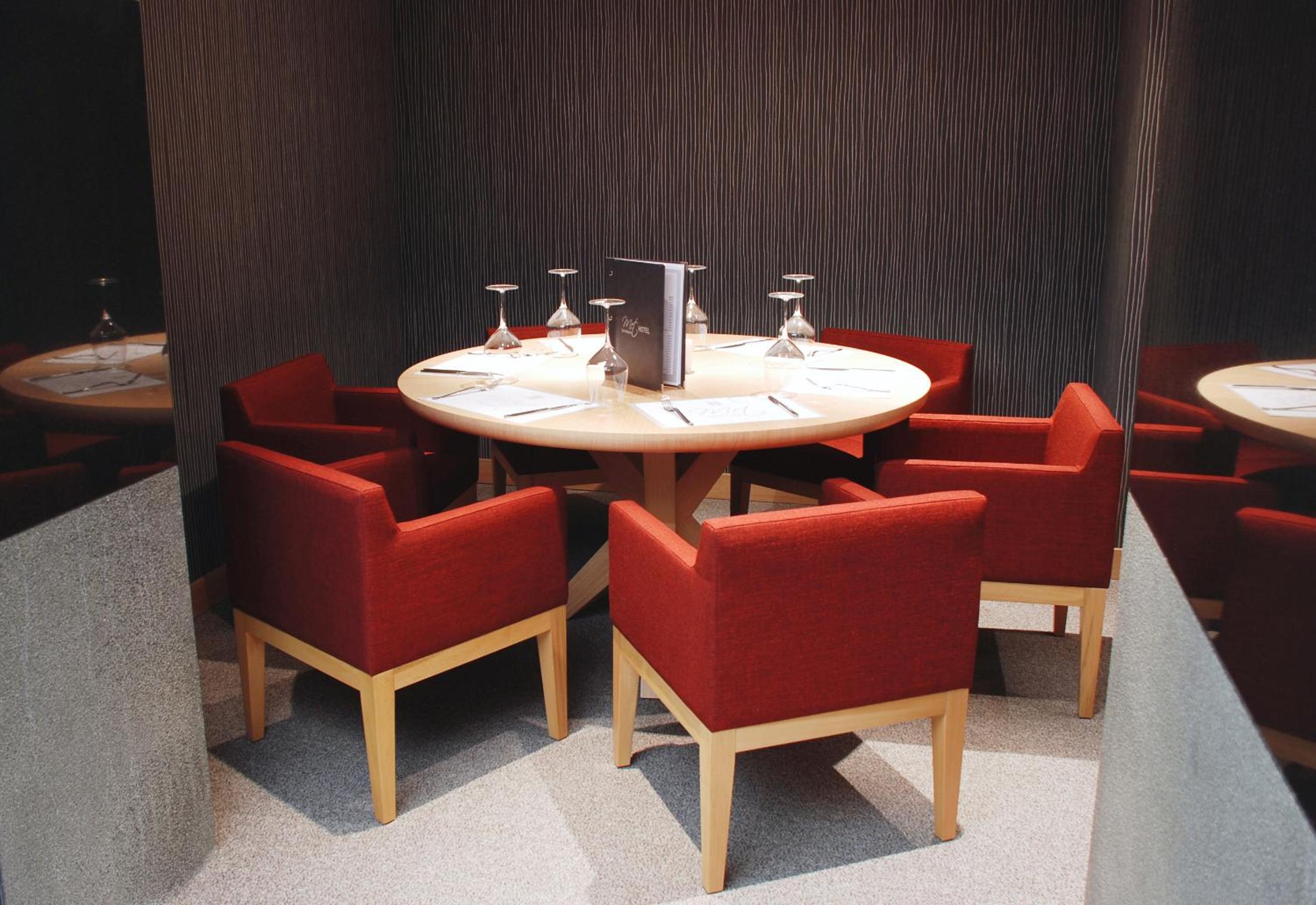 Met Hotel - Image 30