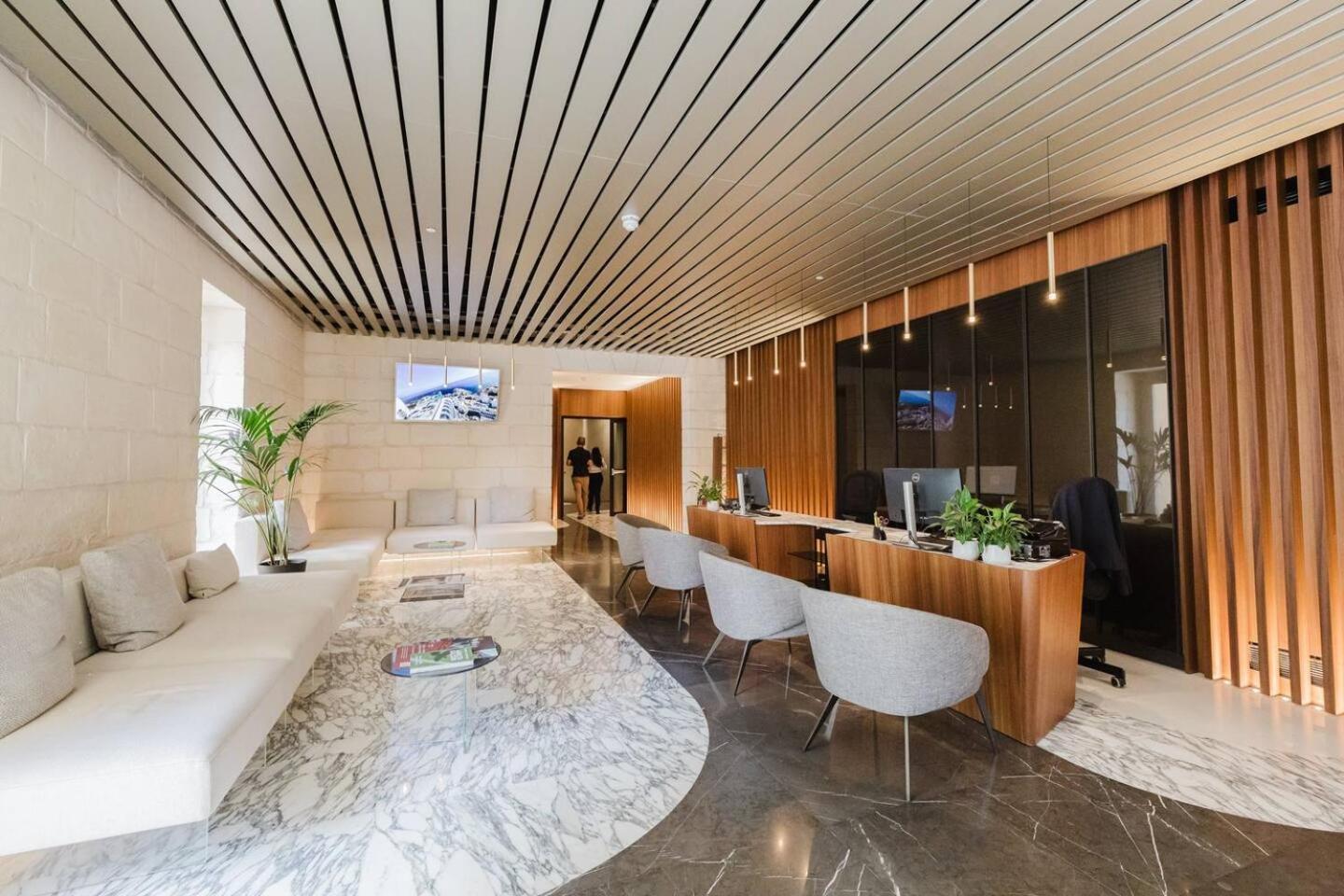 Elite Mercury Towers 1BED by Homely photo 2