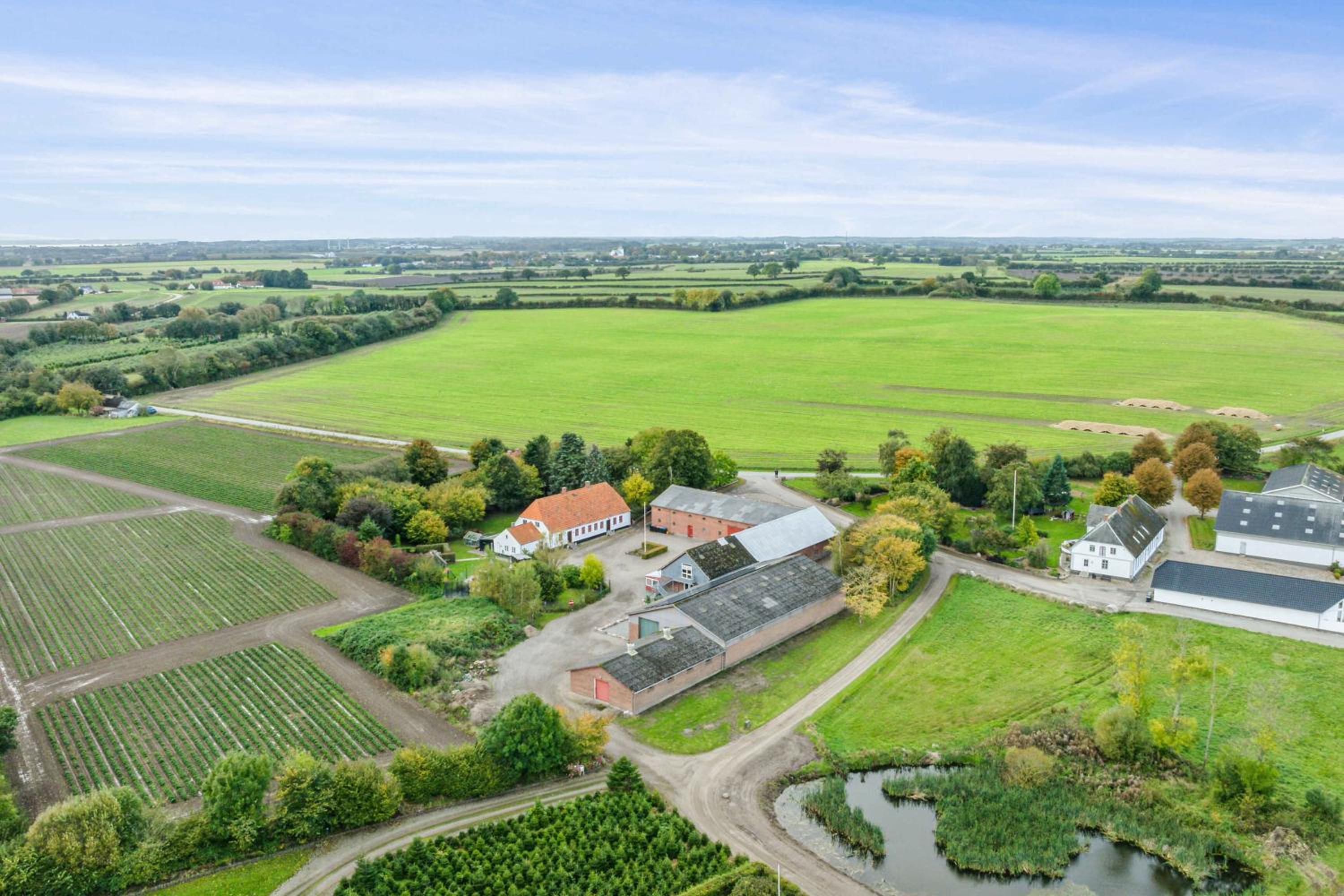 750 M2 Countryside Idyll With Activity Room