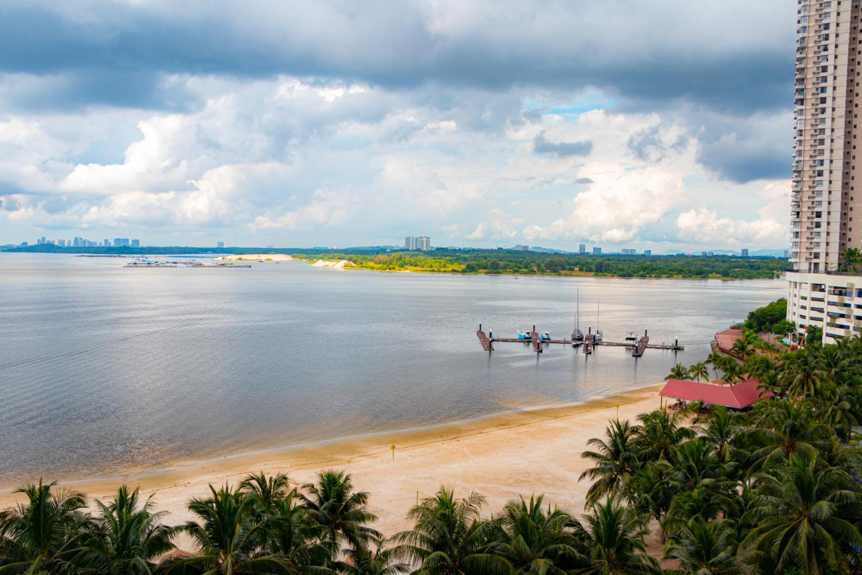 Country Garden Danga Bay Amberside by R9 HomeStay