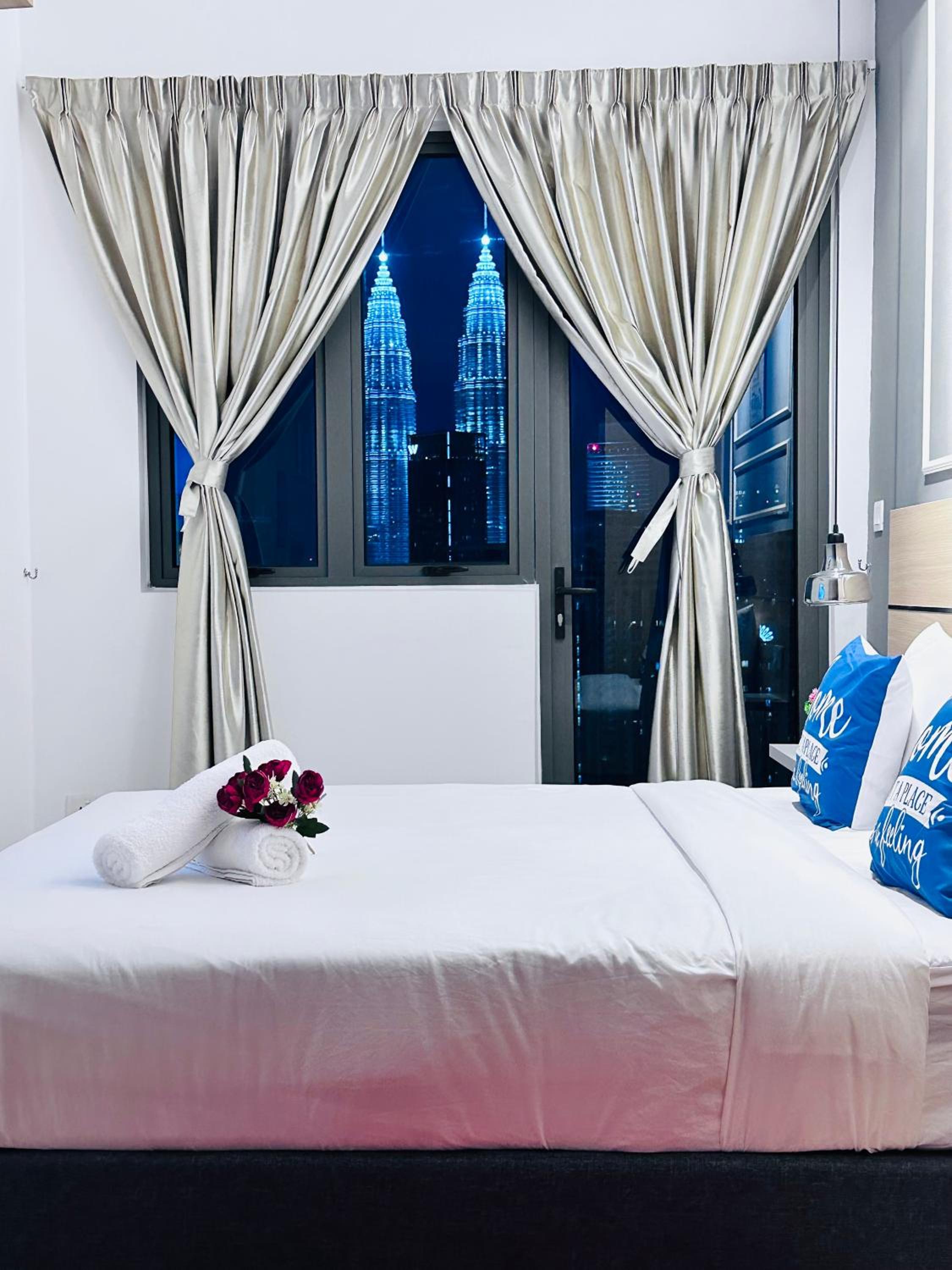 THE LUXE INFINITUM KLCC By KL MALAYSIA