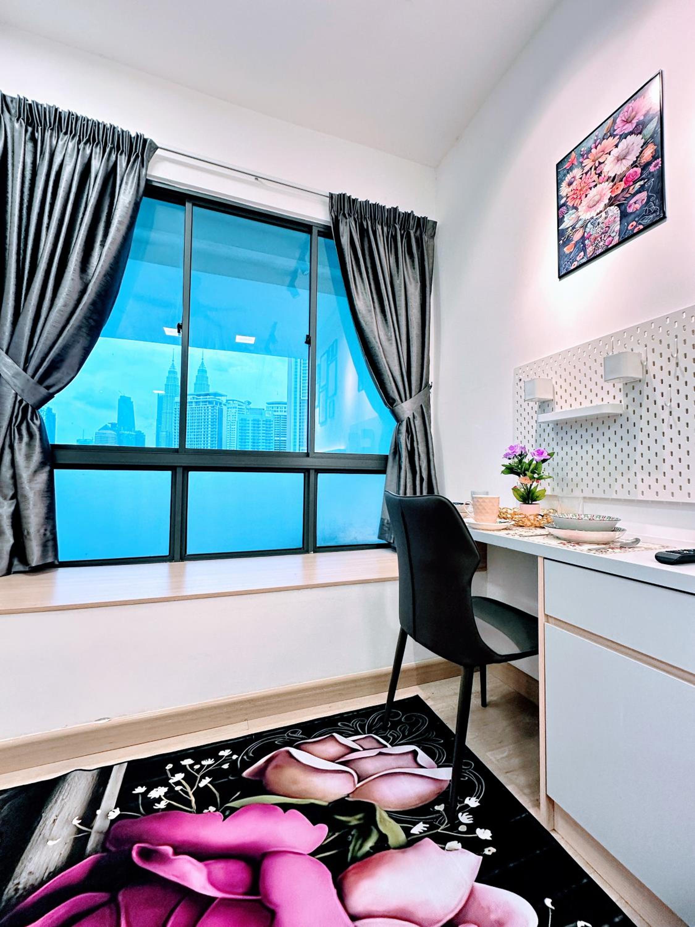 THE LUXE INFINITUM KLCC By KL MALAYSIA