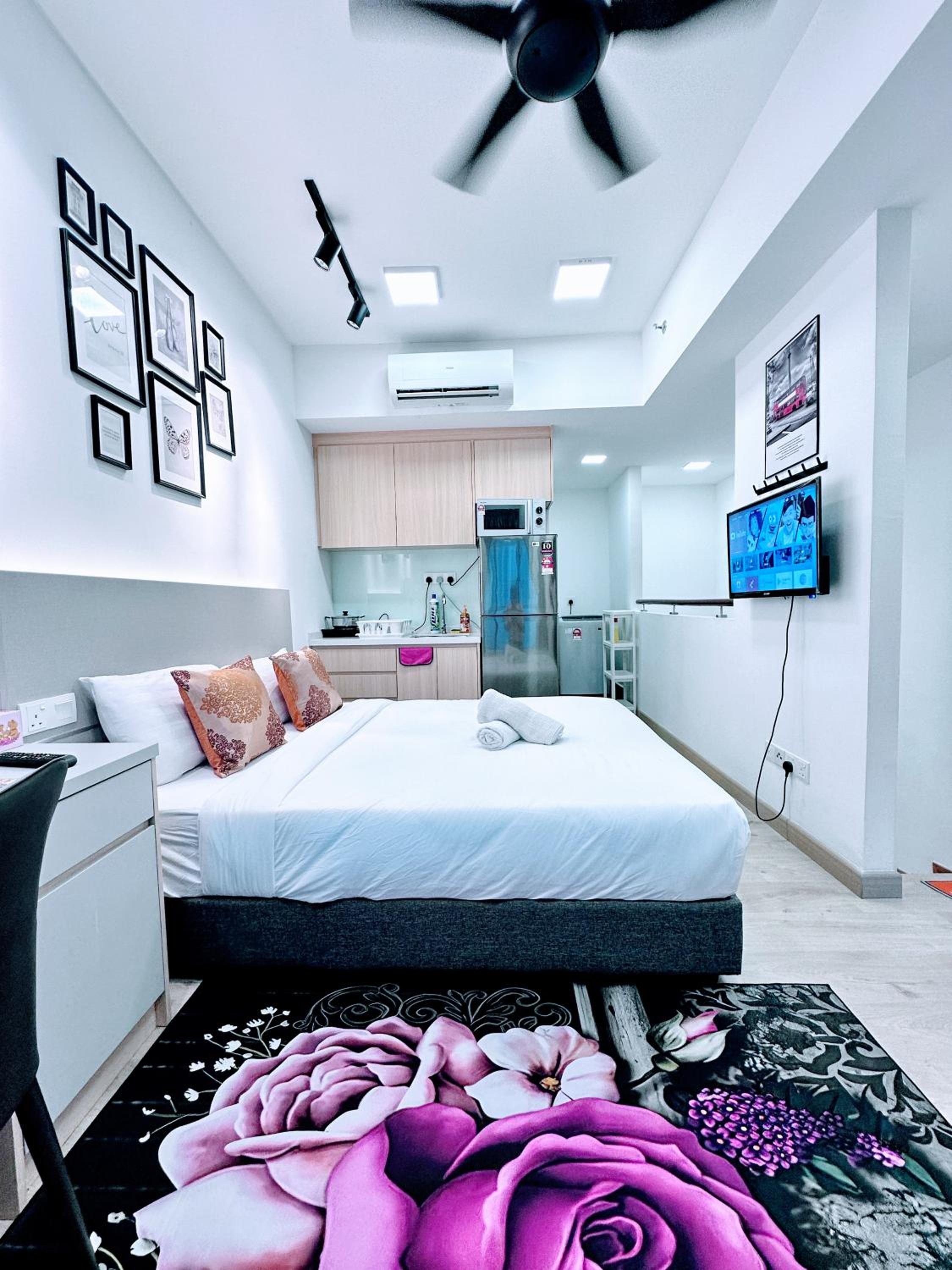THE LUXE INFINITUM KLCC By KL MALAYSIA
