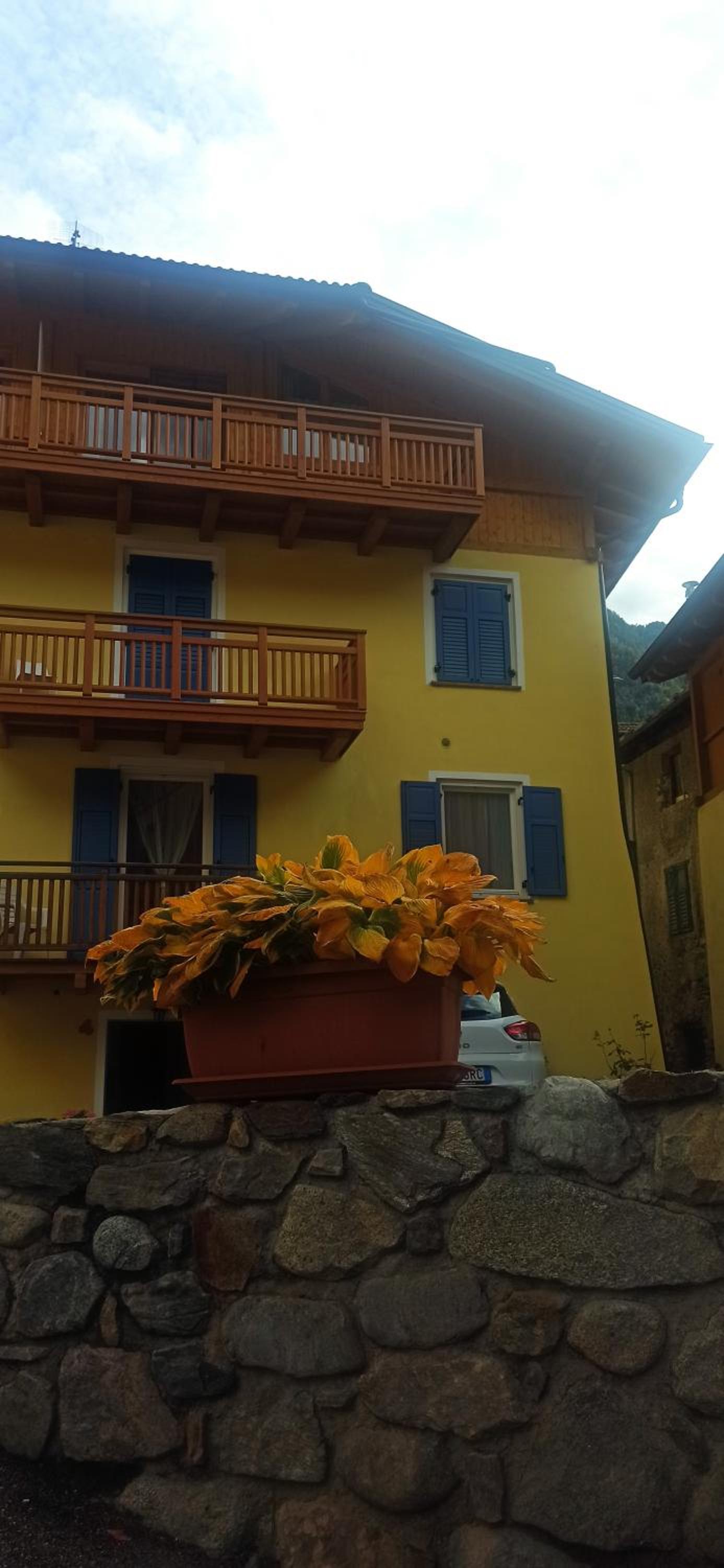 Juli Richi holidays view 3