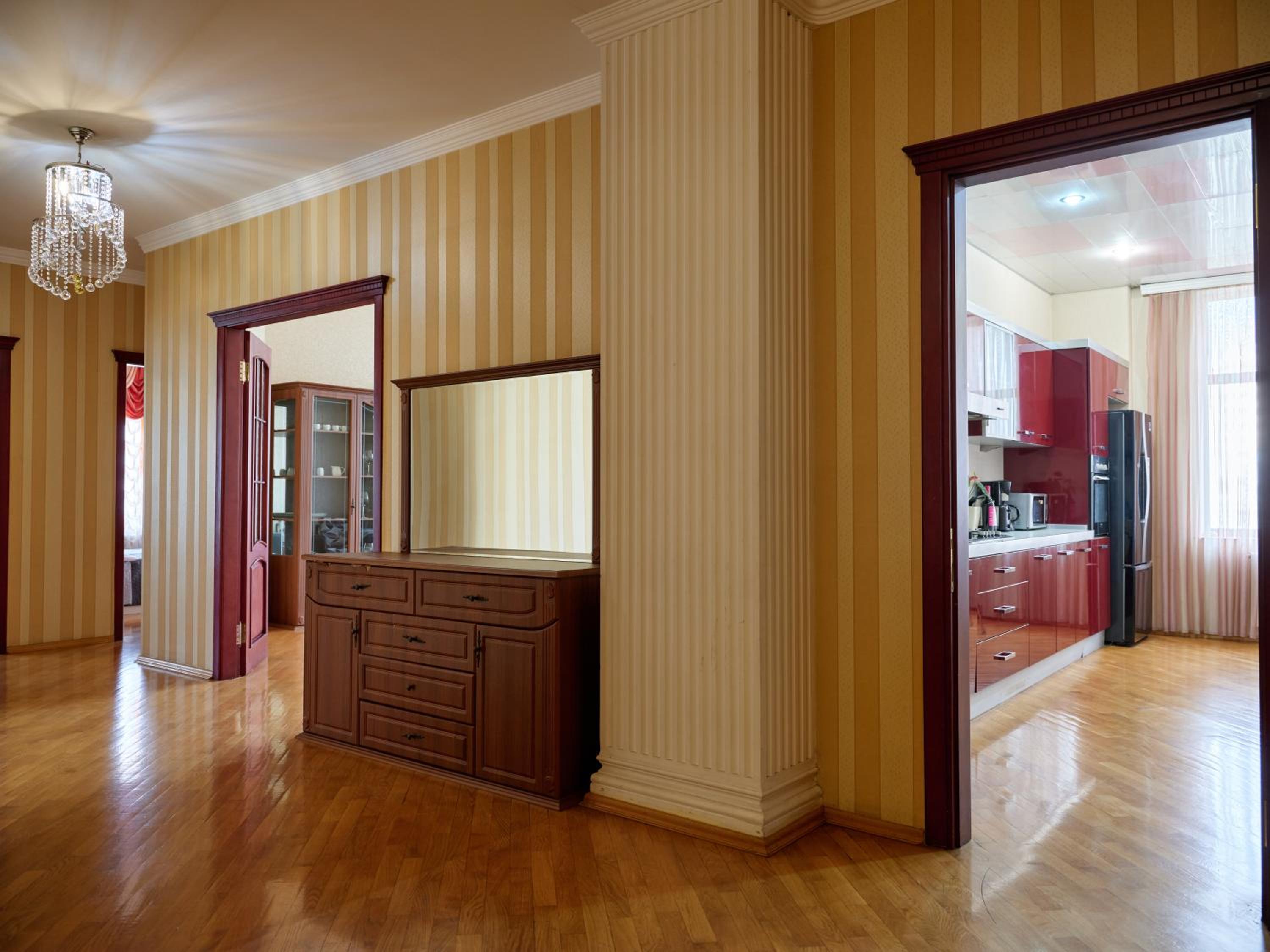 Luxury Central Apartment