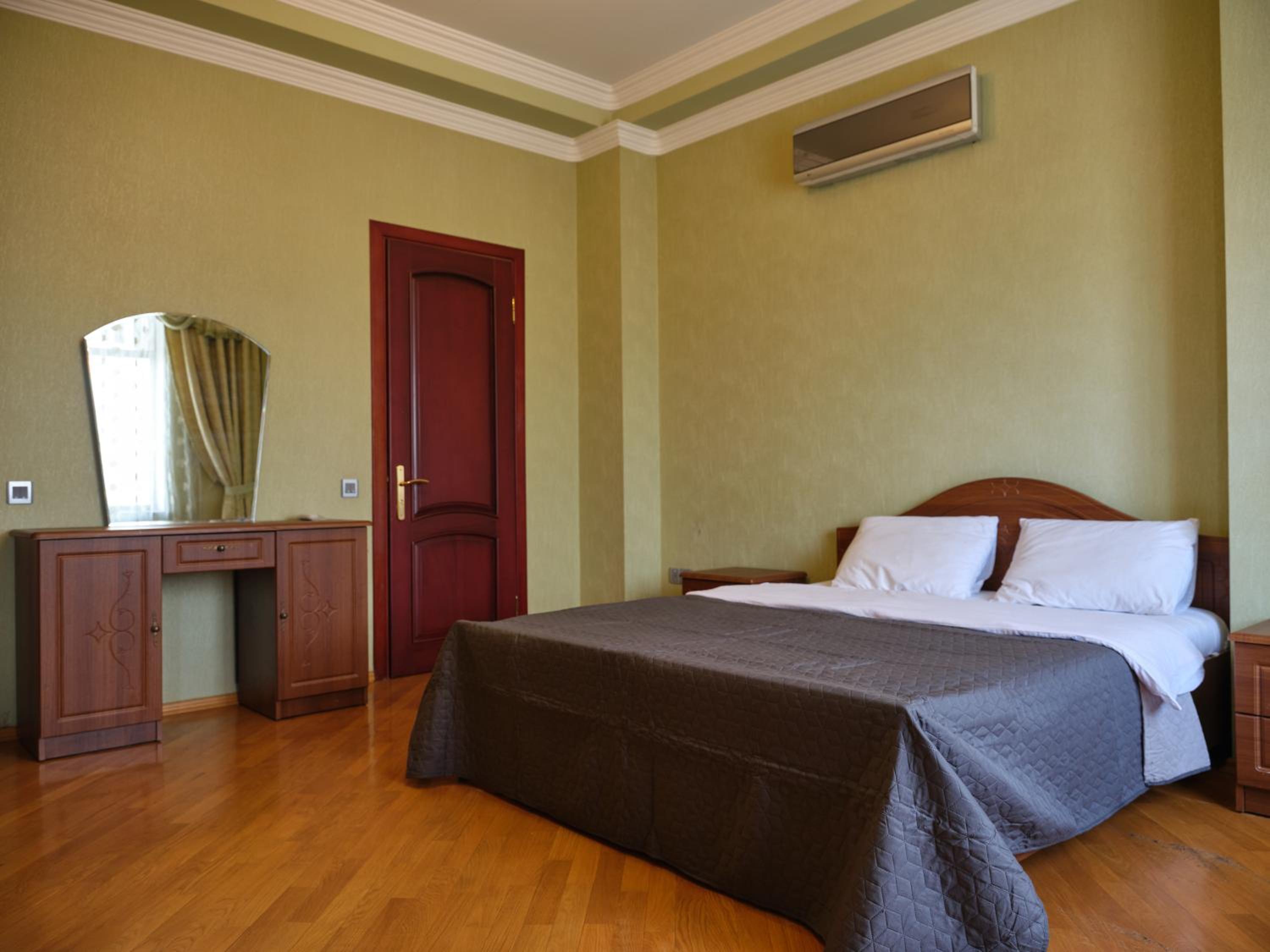 Luxury Central Apartment