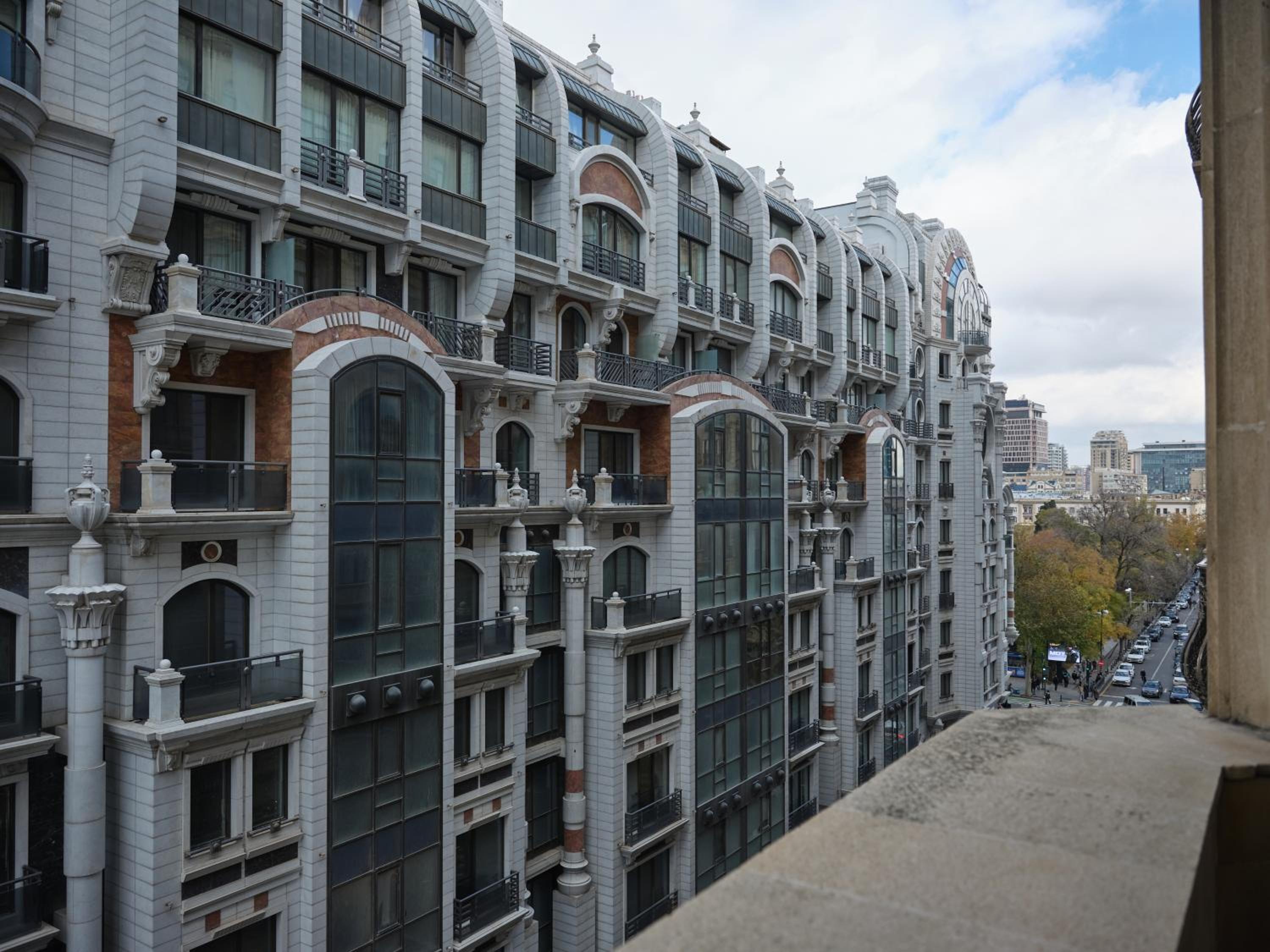 Luxury Central Apartment