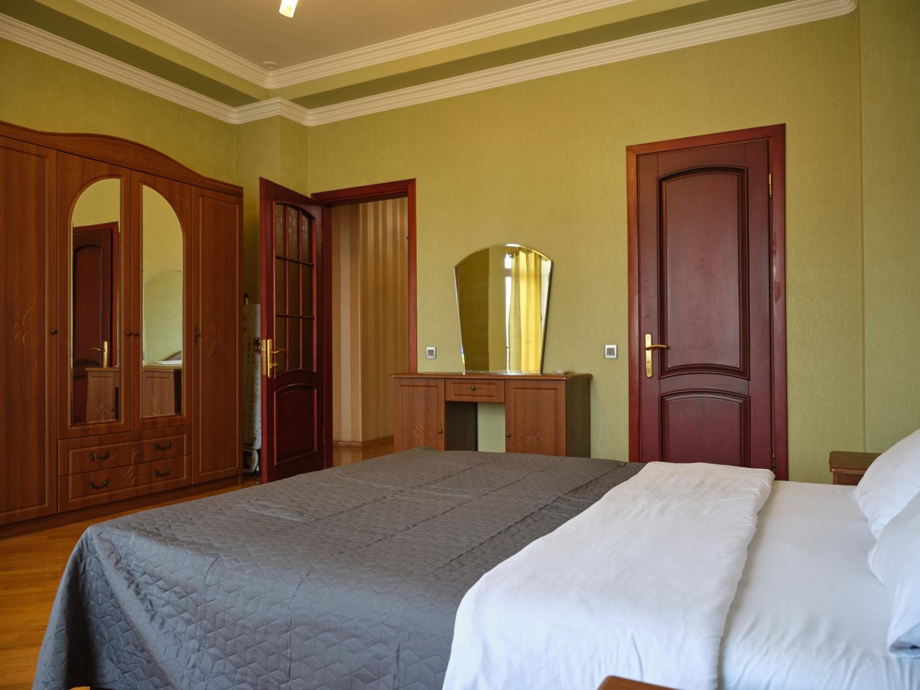 Luxury Central Apartment