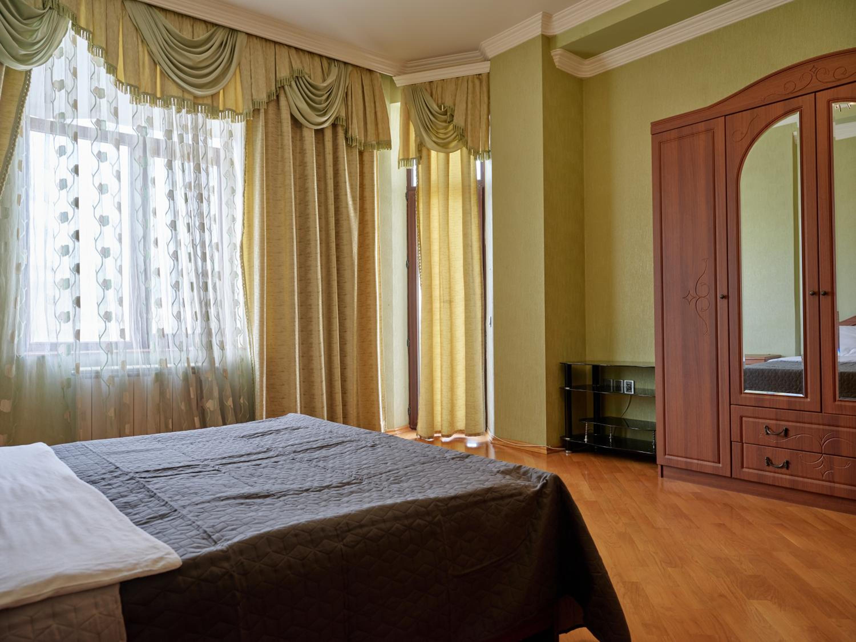 Luxury Central Apartment