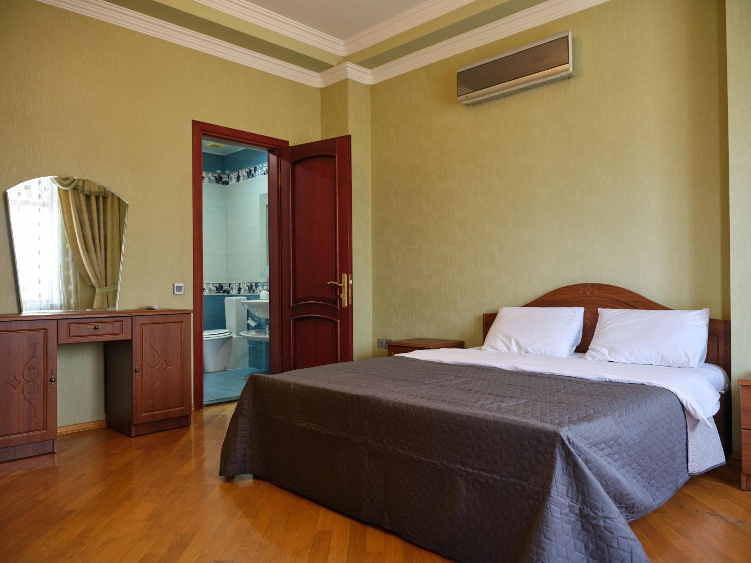 Luxury Central Apartment