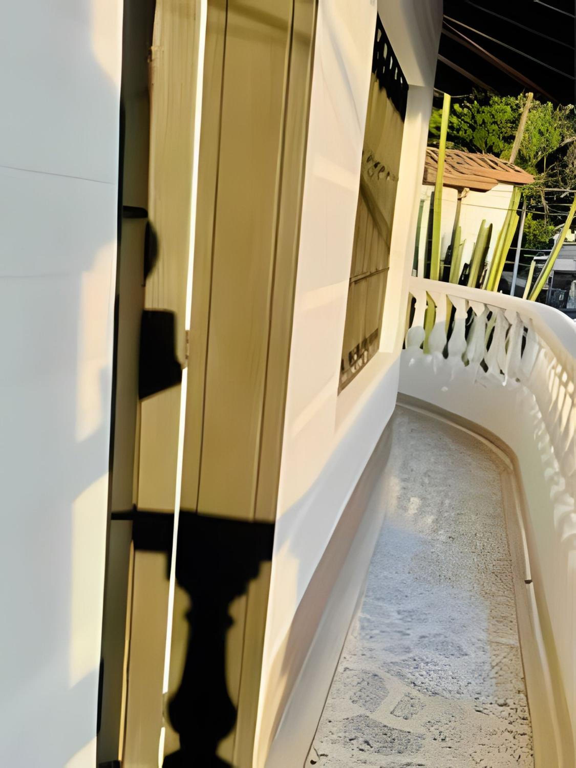 Gloria San Marcos - Elegancia y confort en casa moderna y acogedora