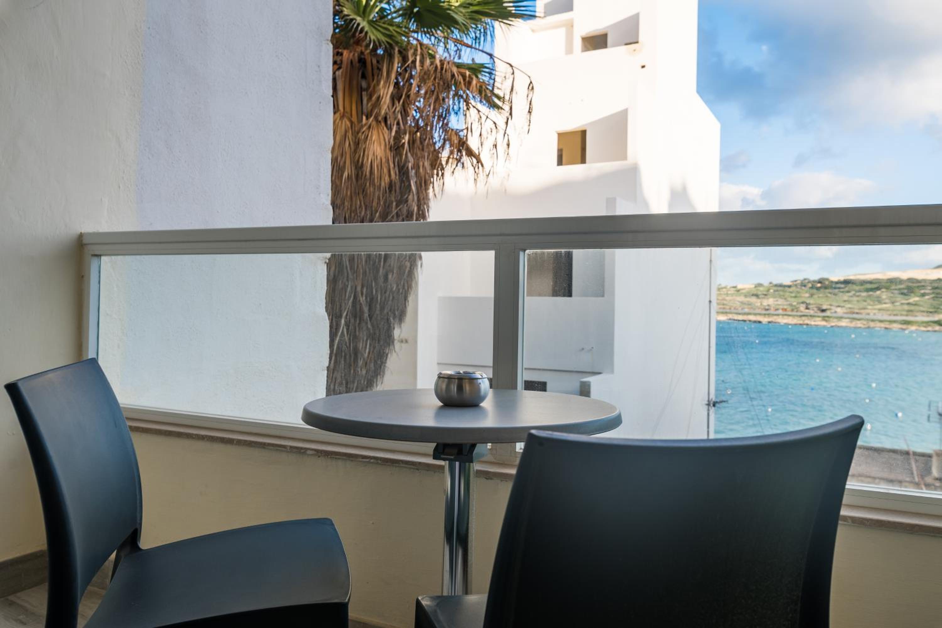 SH6A - 2 Bedroom Apartment in Qawra photo 1