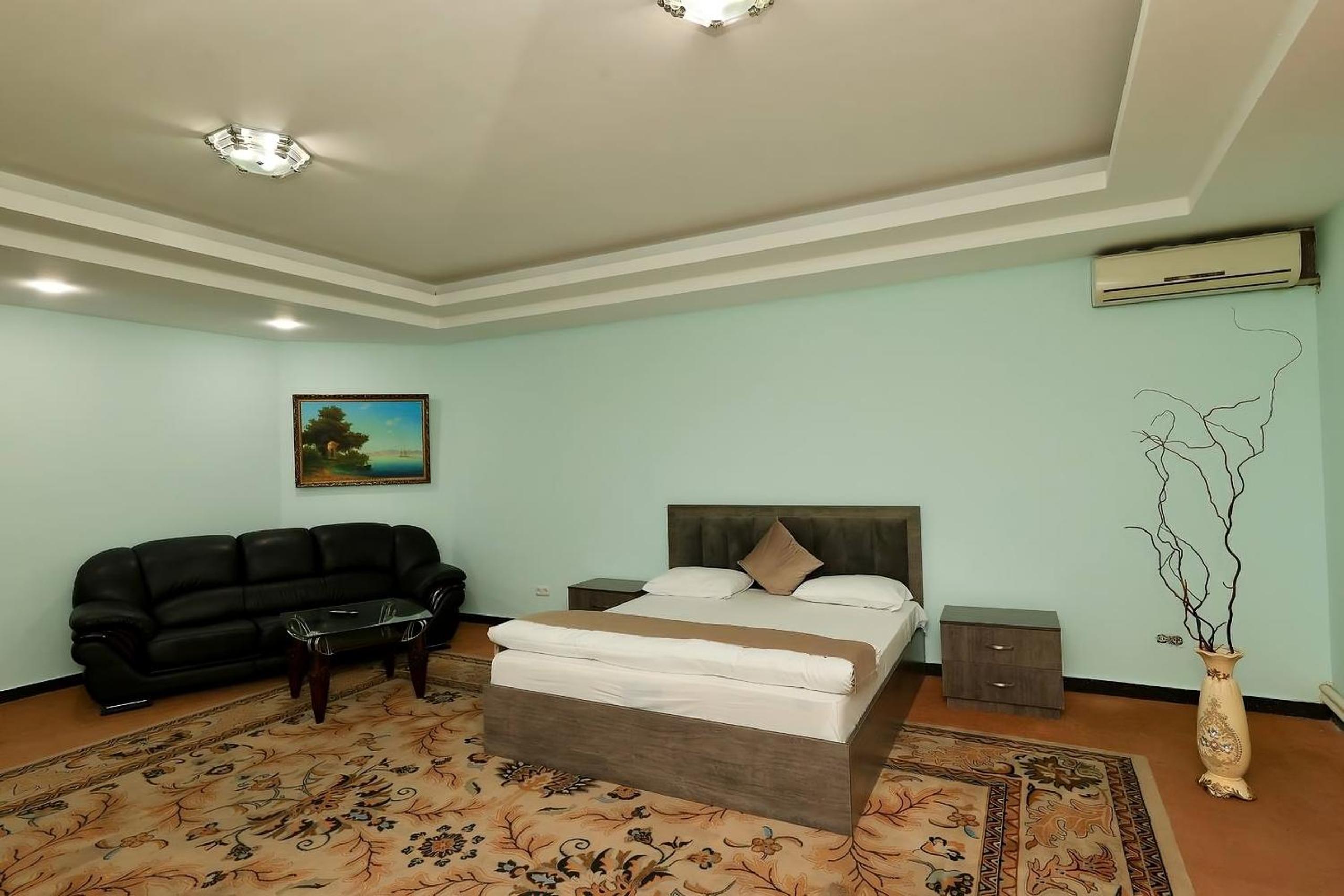 New Continental Hotel, photo 34