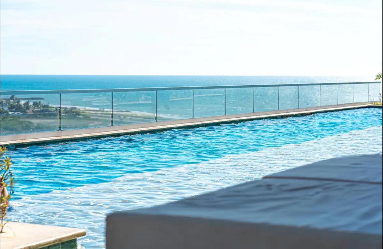 Apartamento con jacuzzi privado, vista al mar, sector exclusivo
