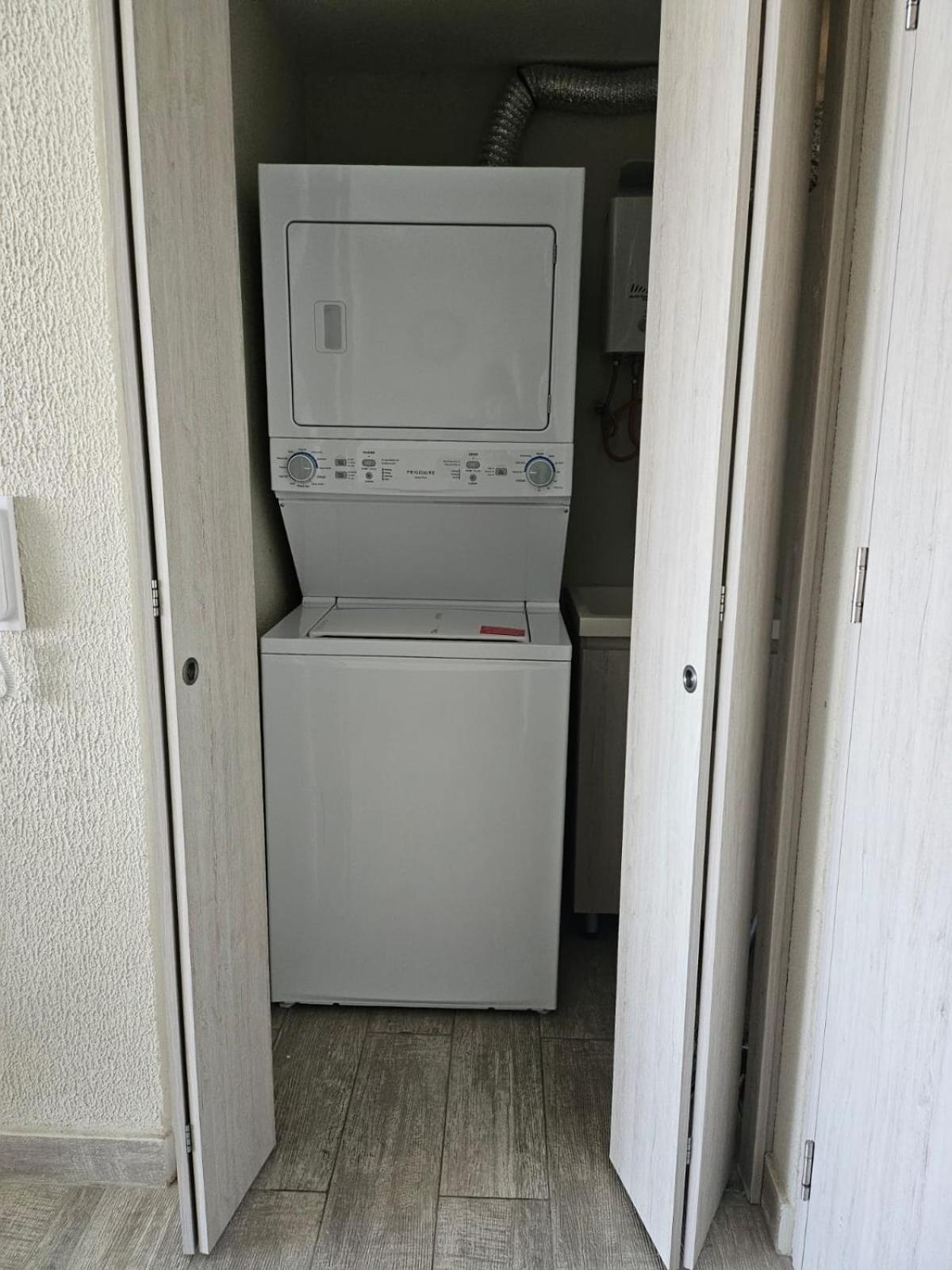 Apartamento con jacuzzi privado, vista al mar, sector exclusivo