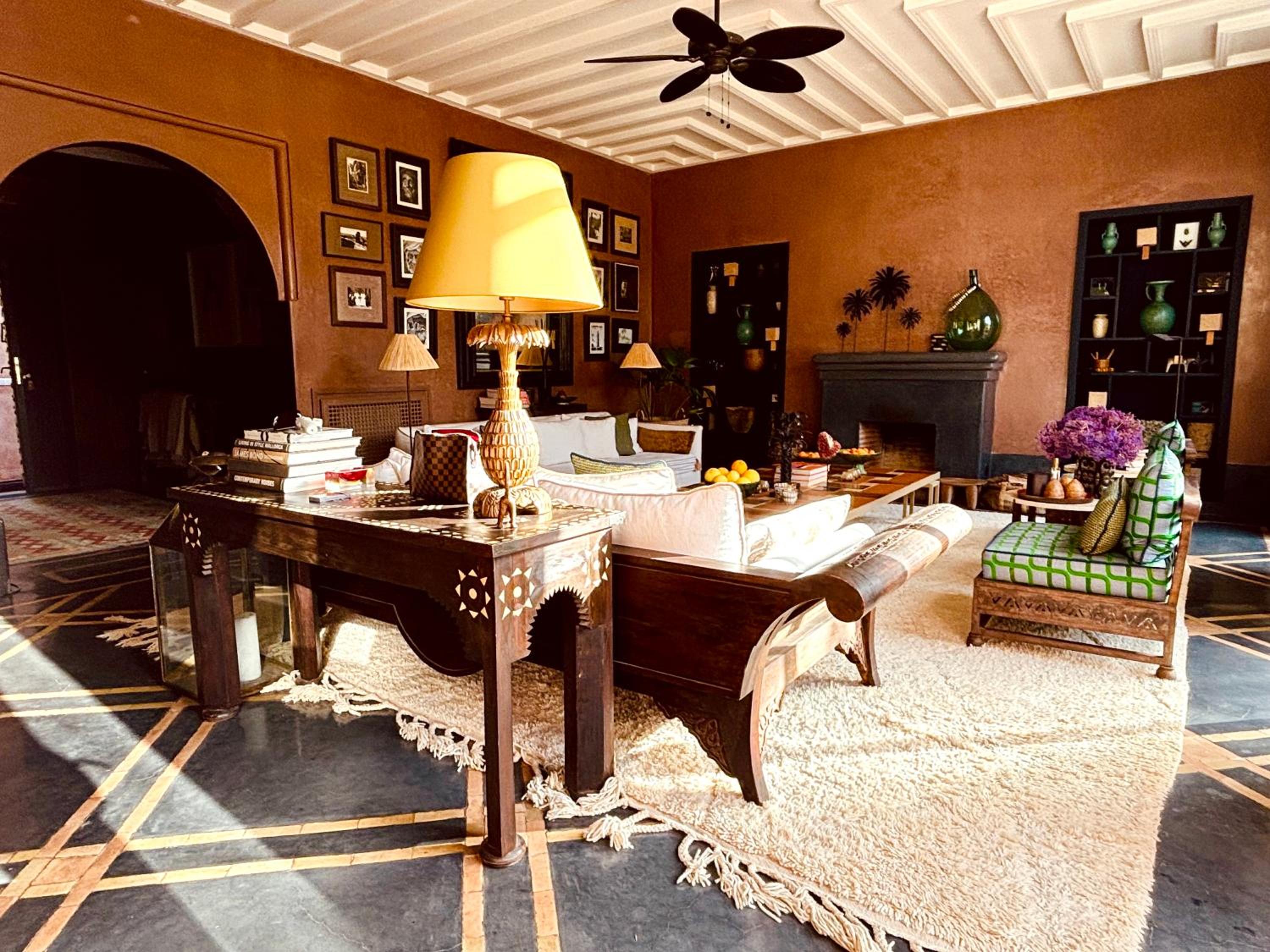 lounge