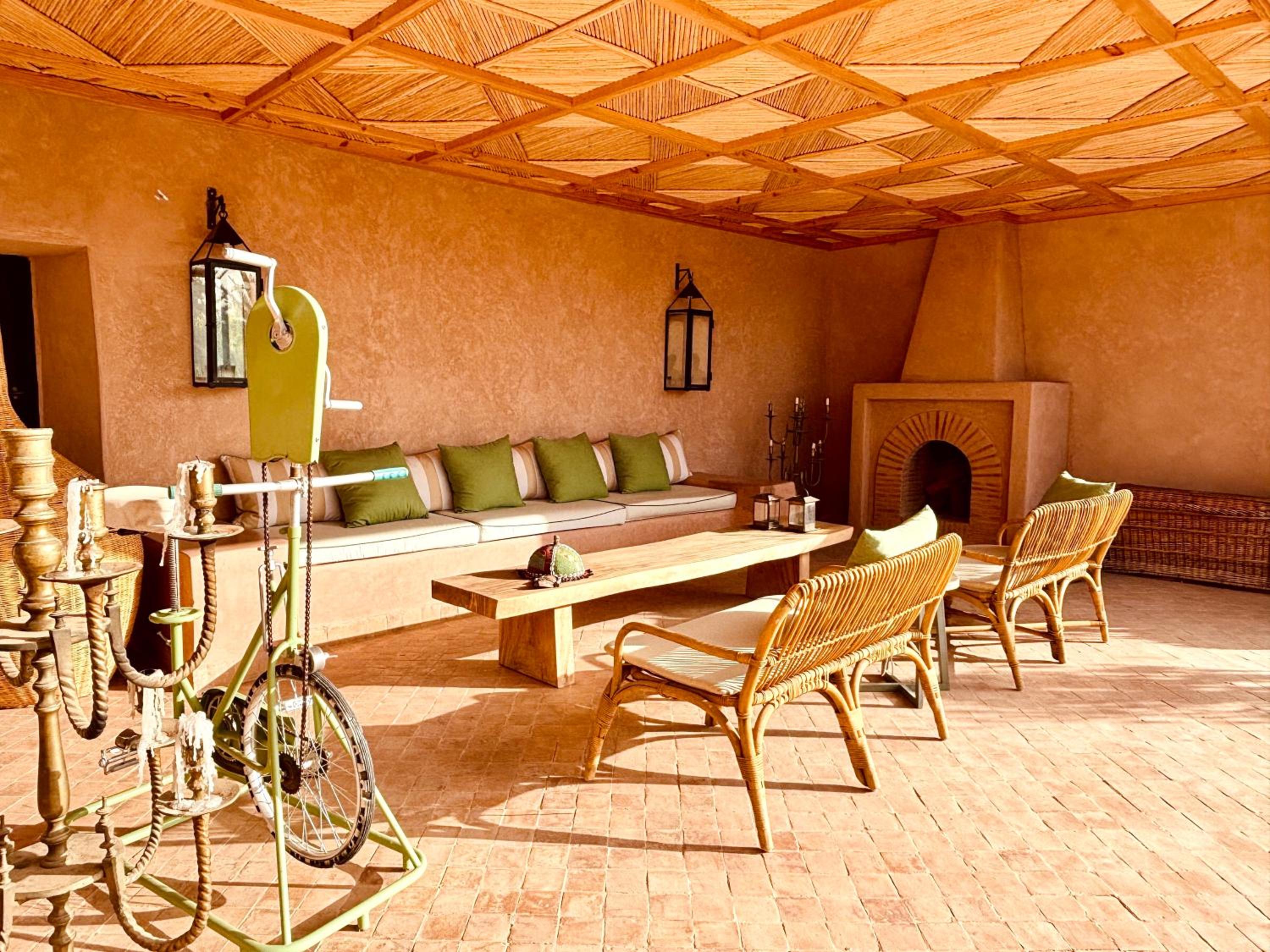 lounge