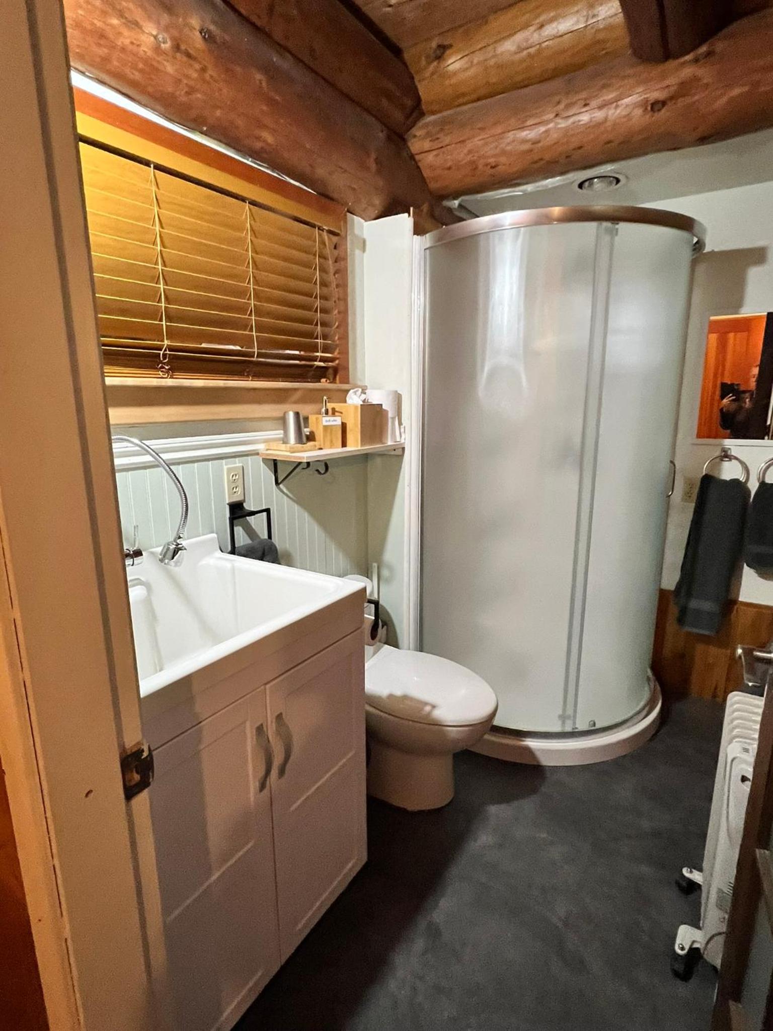 Five Elements Lodge B&B with Outdoor Spa