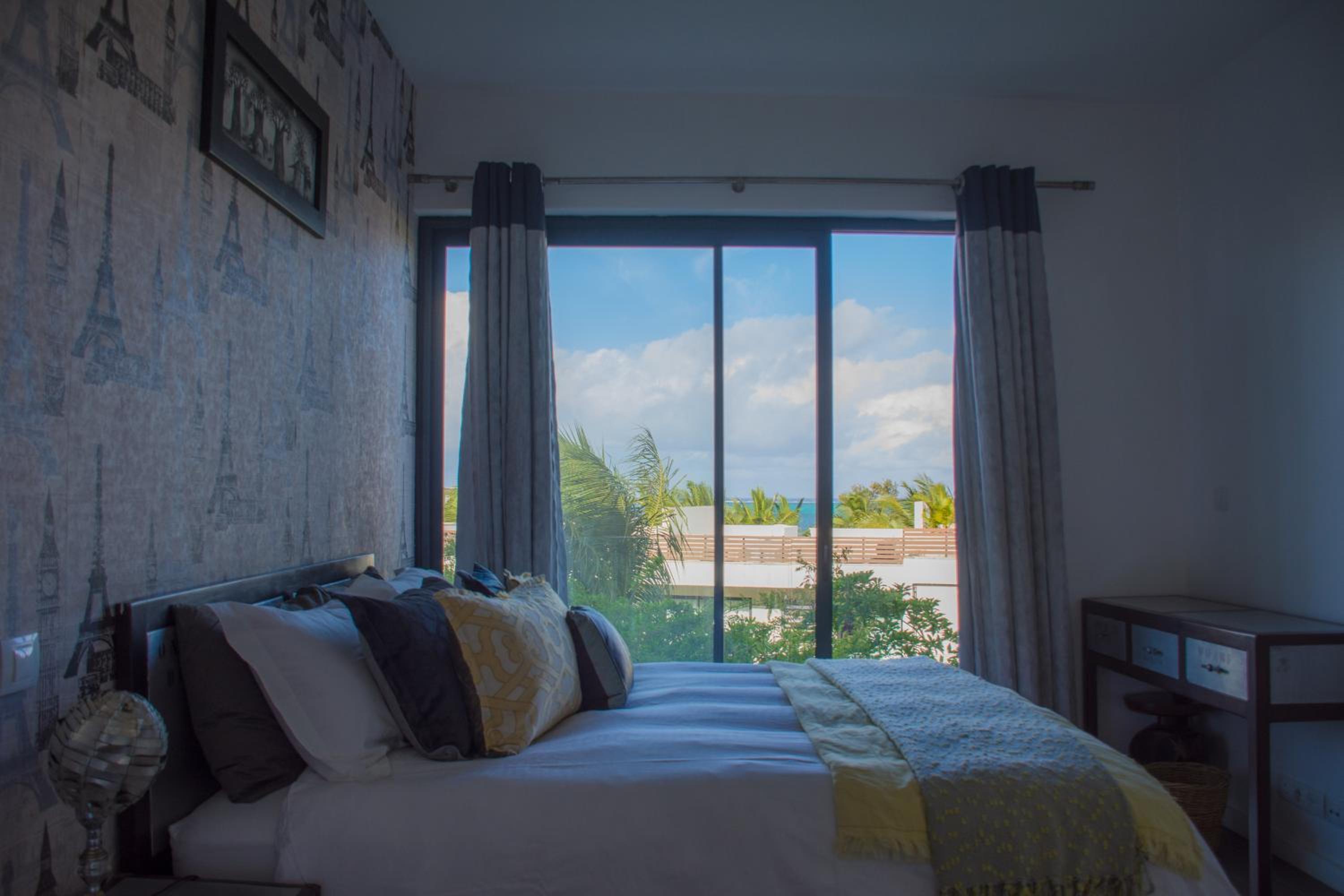 Azuri Apartment with Beach, Pools, Gym, Golf, Shops, Restaurants, Spa, Boat activities, Tennis &Paddle court, kids corner