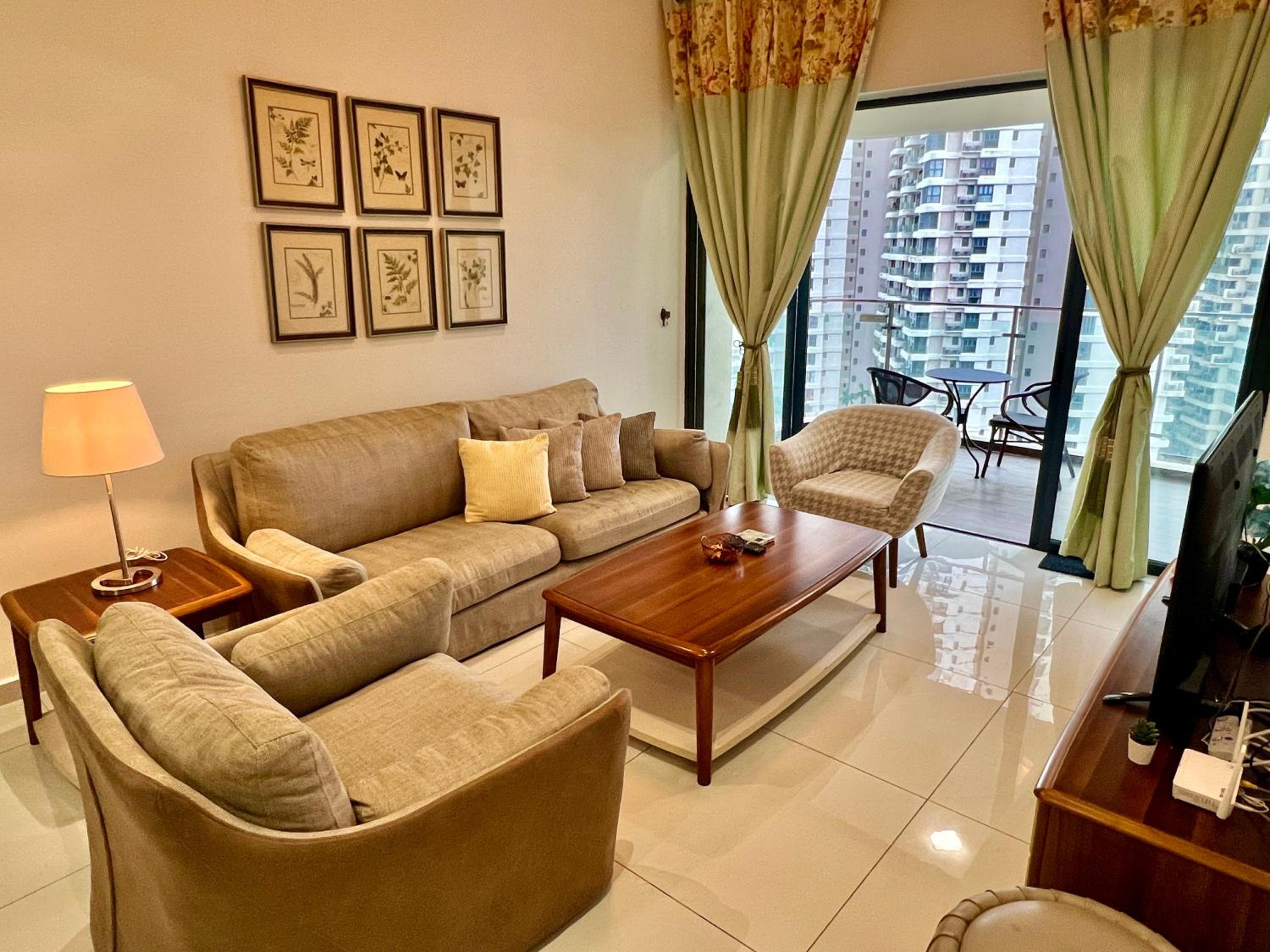 Country Garden Danga Bay Amberside by R9 HomeStay