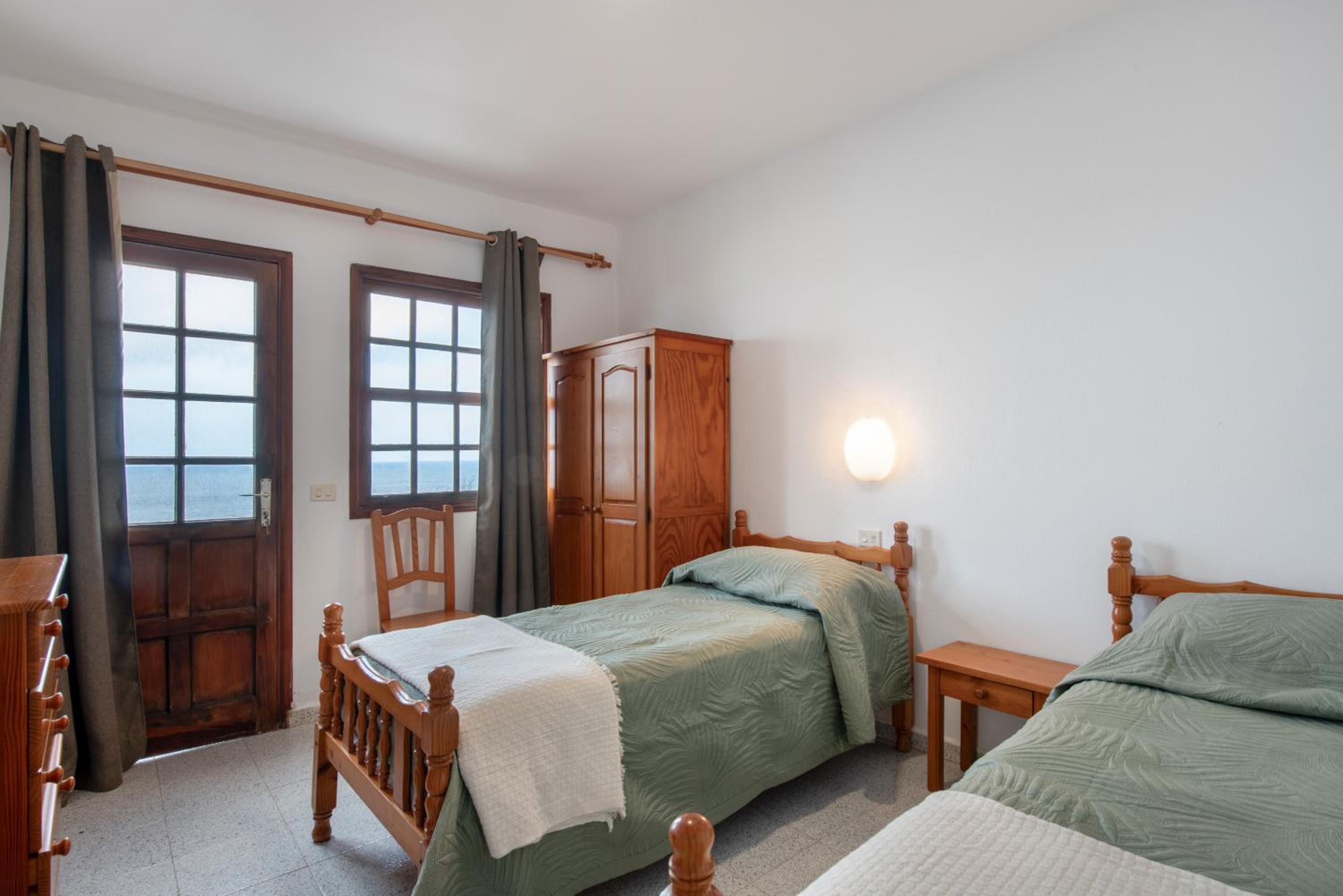 Apartamentos La Fajana