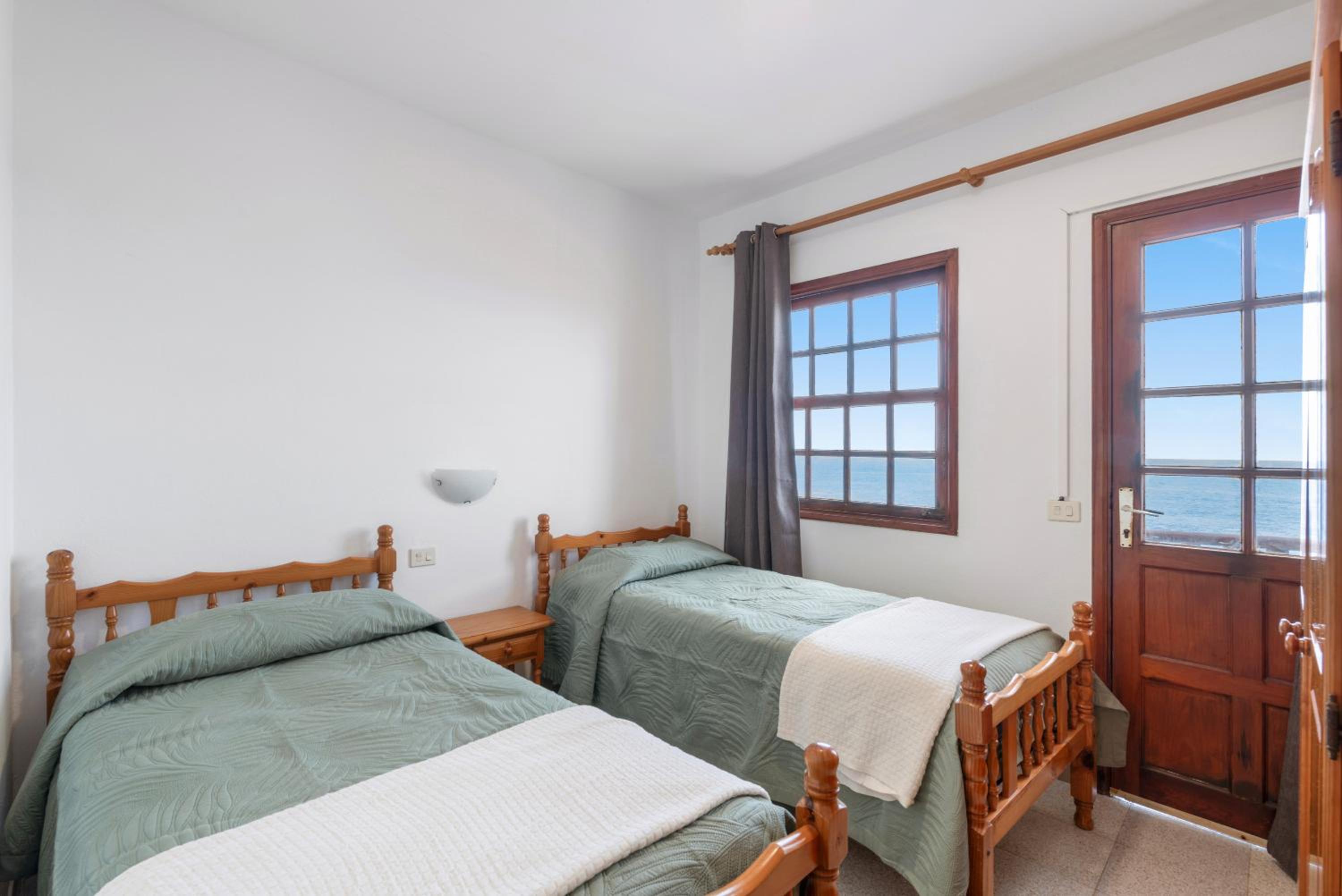 Apartamentos La Fajana