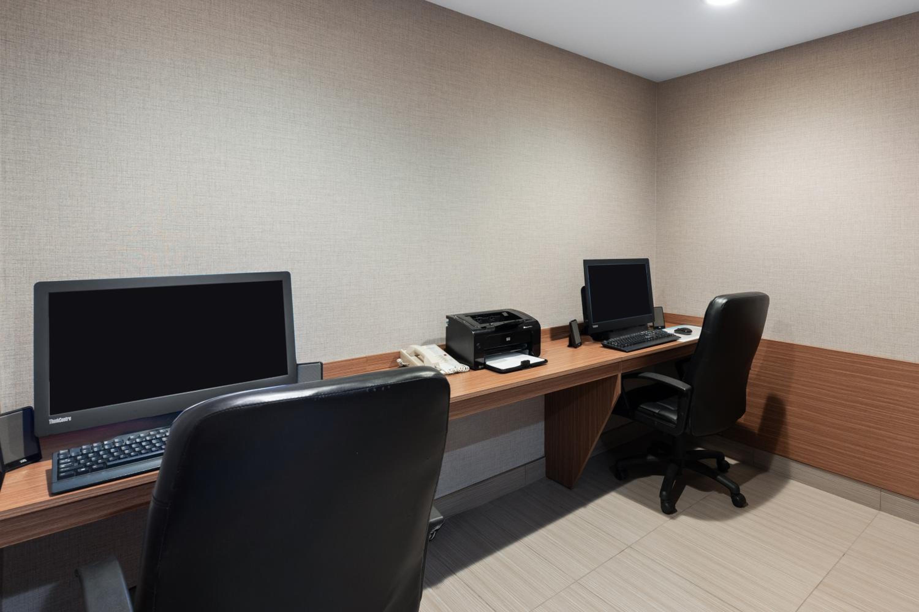 Microtel Inn & Suites by Wyndham Kirkland Lake