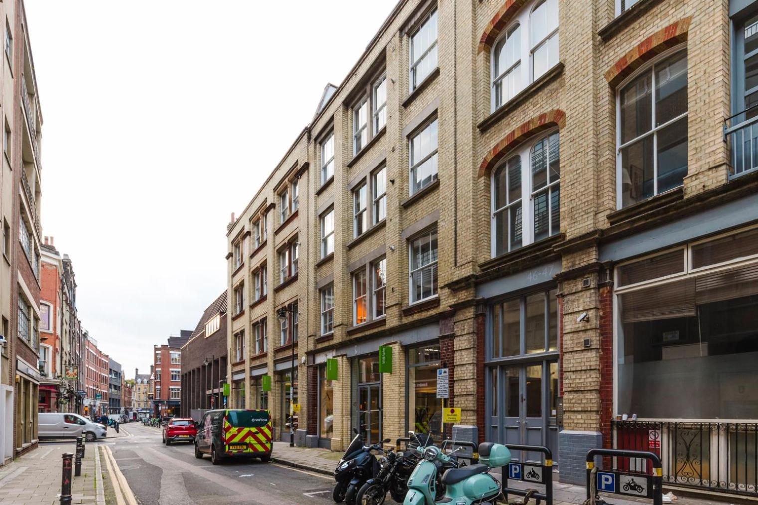 Blueground Clerkenwell furnished ready LON-605 view 2