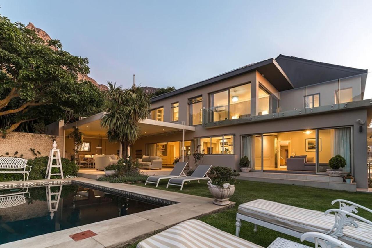 4 Bedroom Villa Cramond in Camps Bay