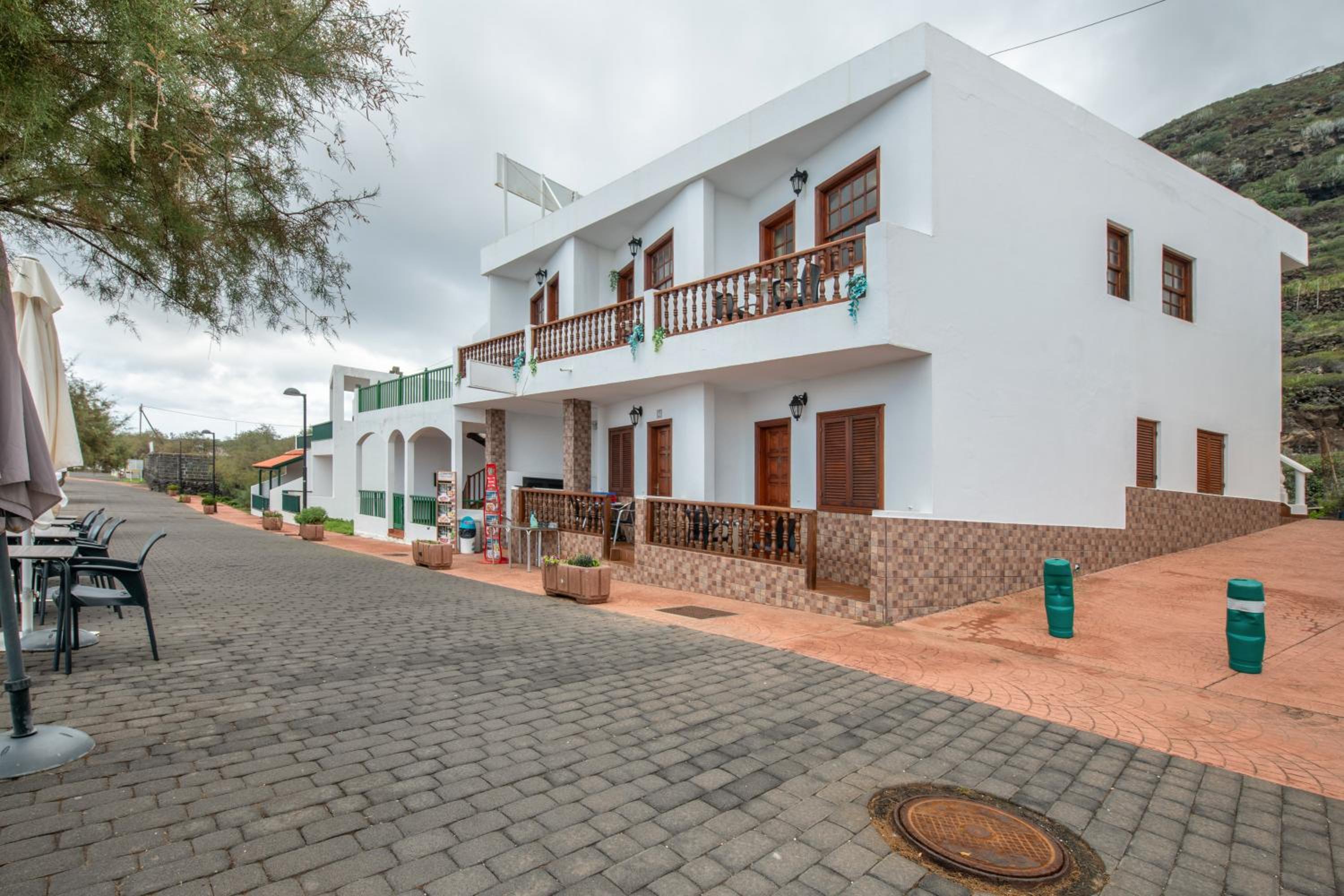 Apartamentos La Fajana