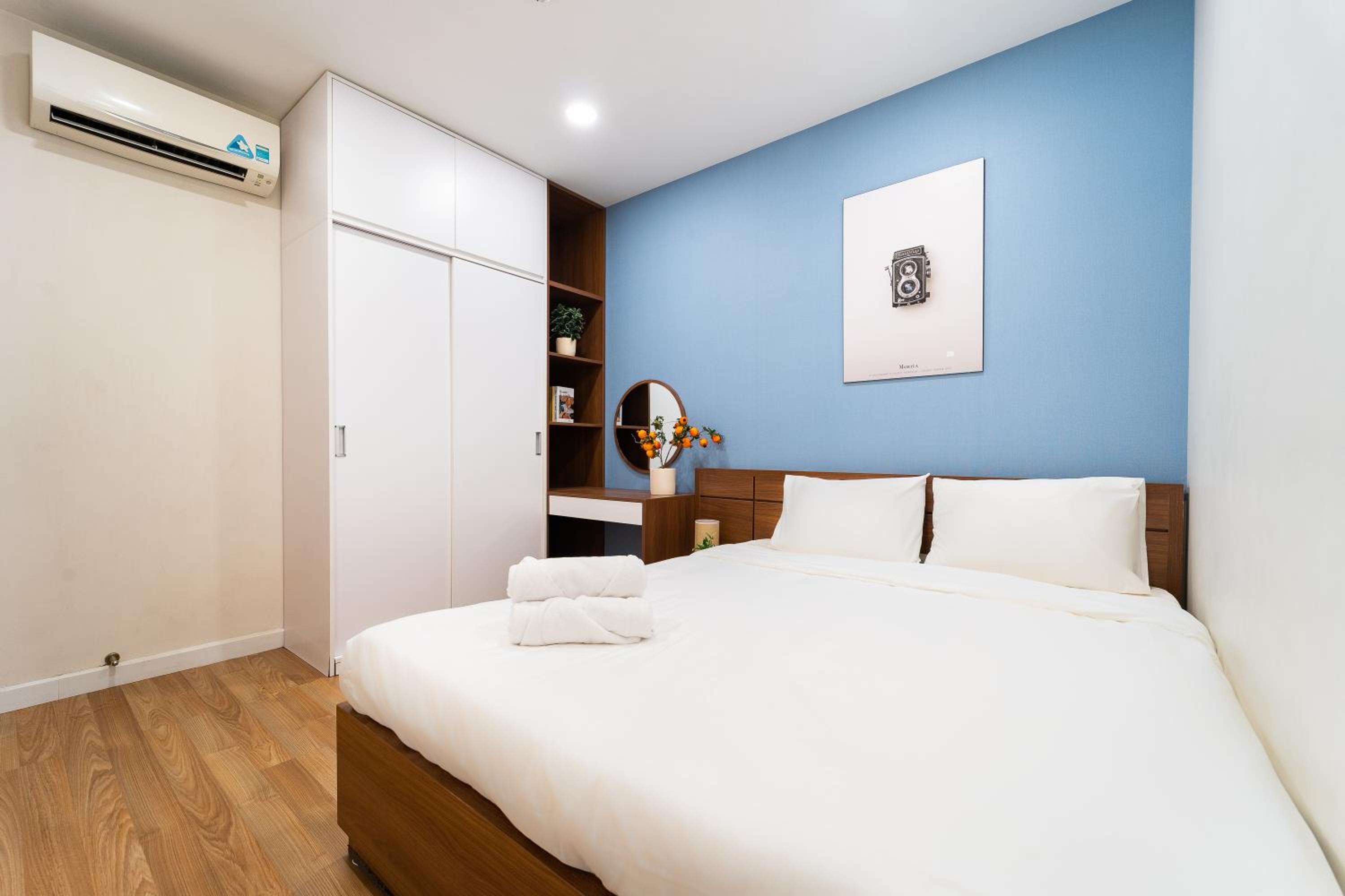 Spacious 4BR apat at Saigon Centre with pool, supermarket, view