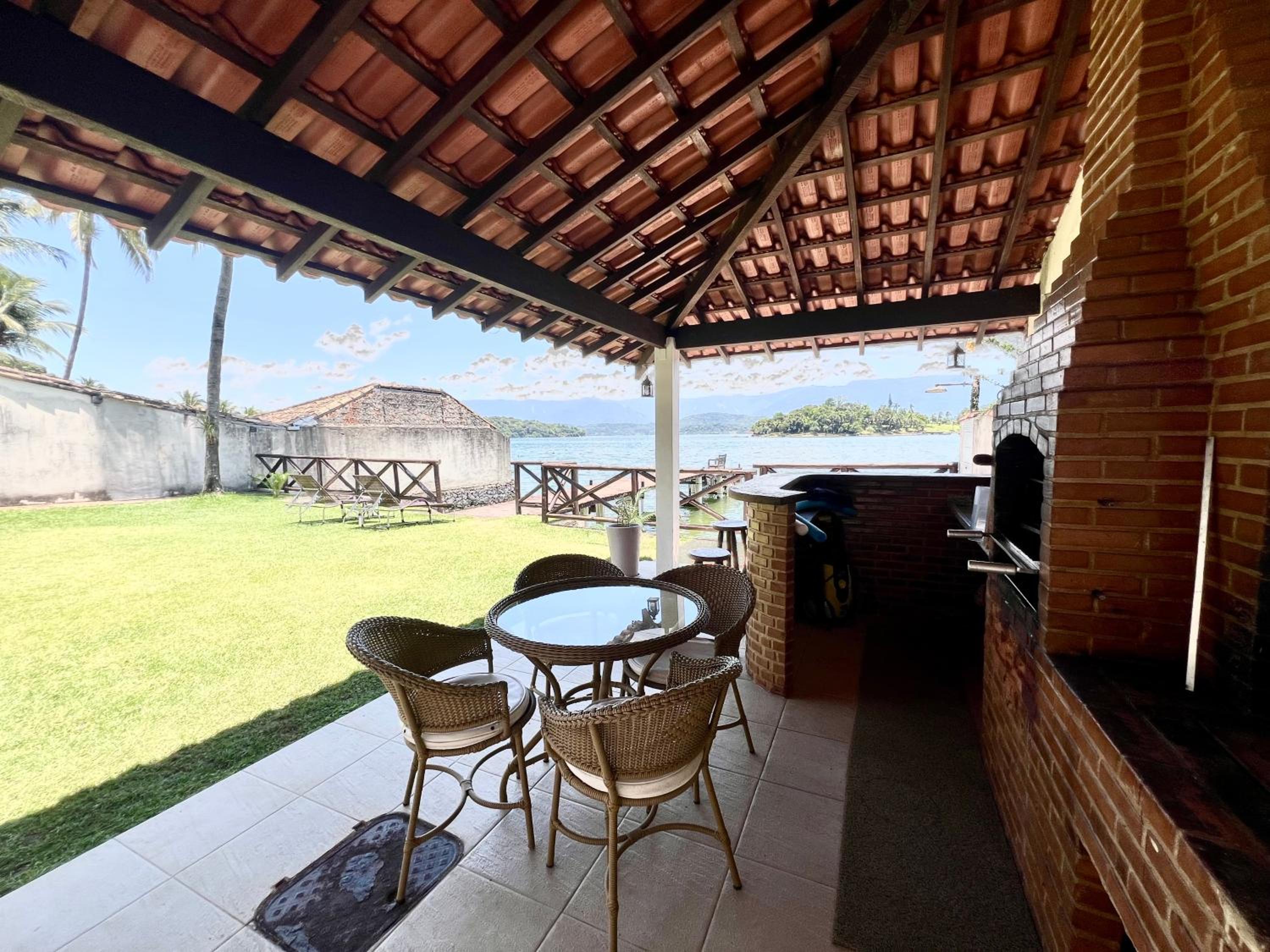 Eco Sapê House