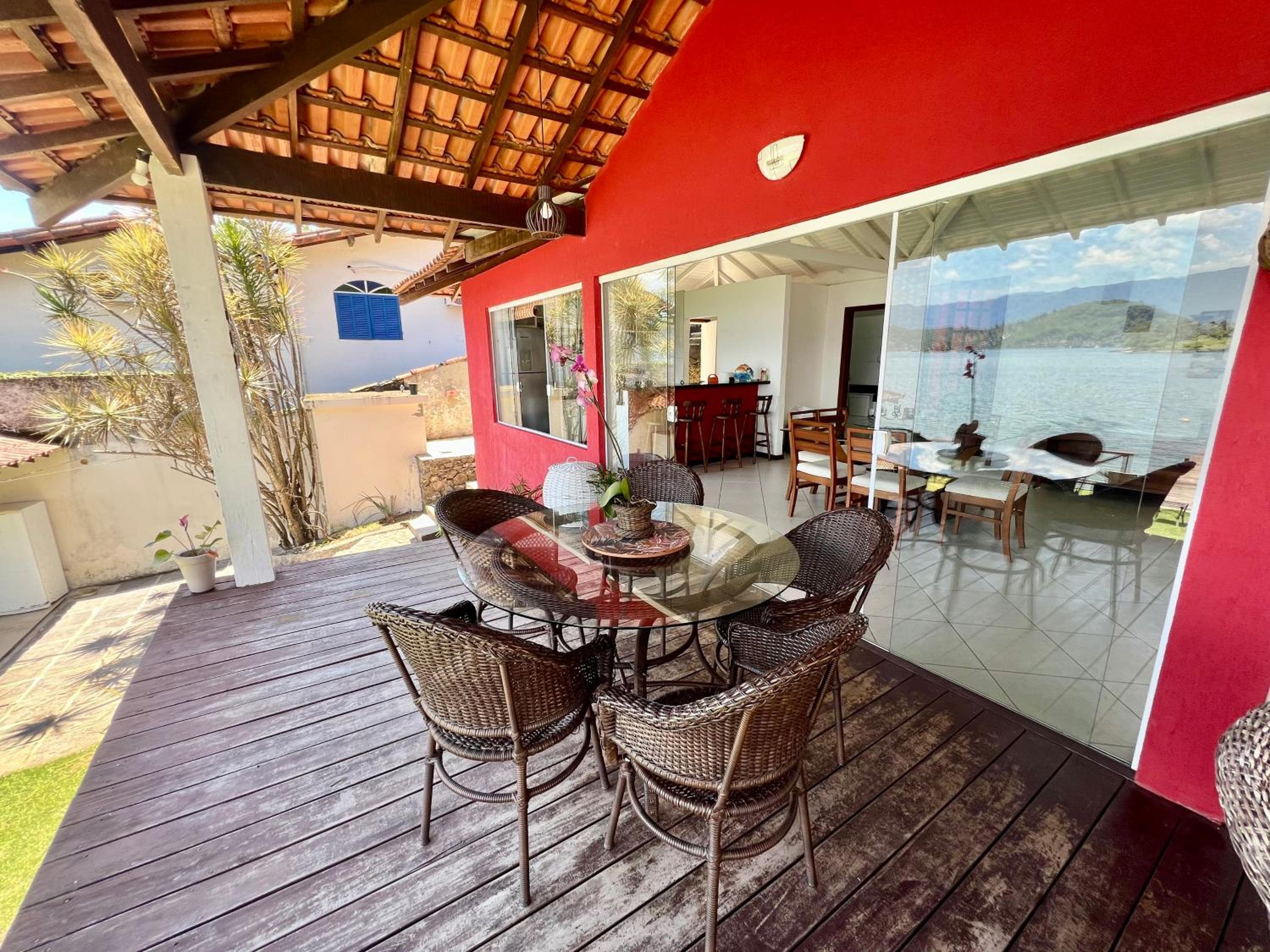 Eco Sapê House