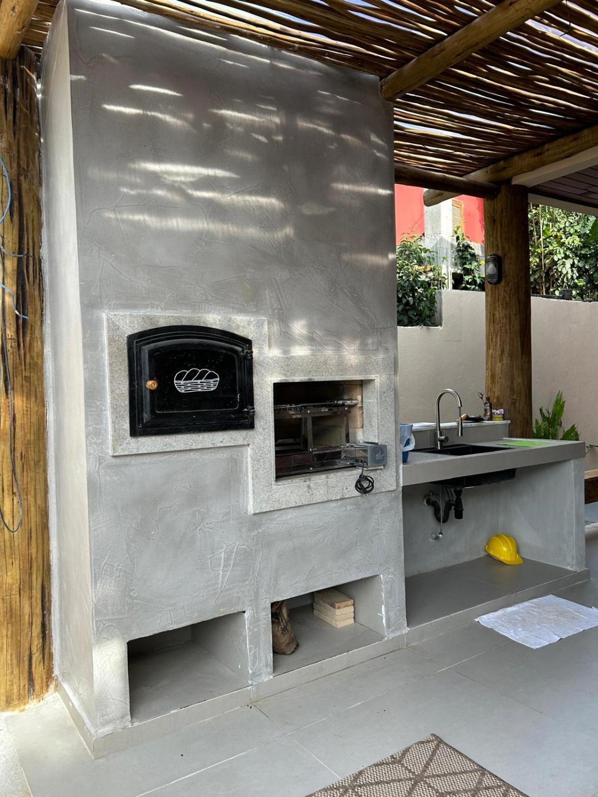 Full-service Casa Trancoso, new house, 10 mins walk to Beach & Quadrado