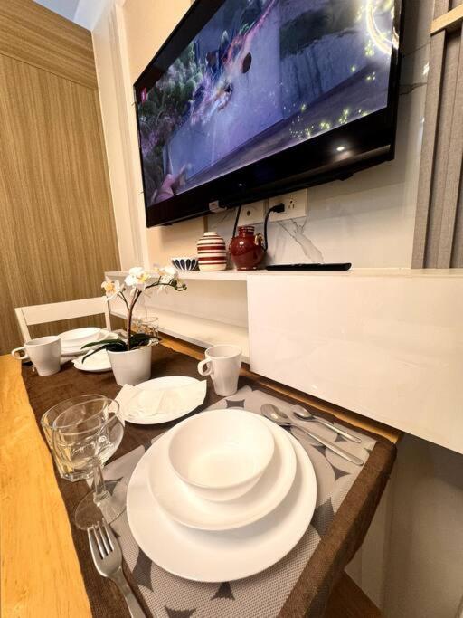Daisy's Suite by Staycation view 5
