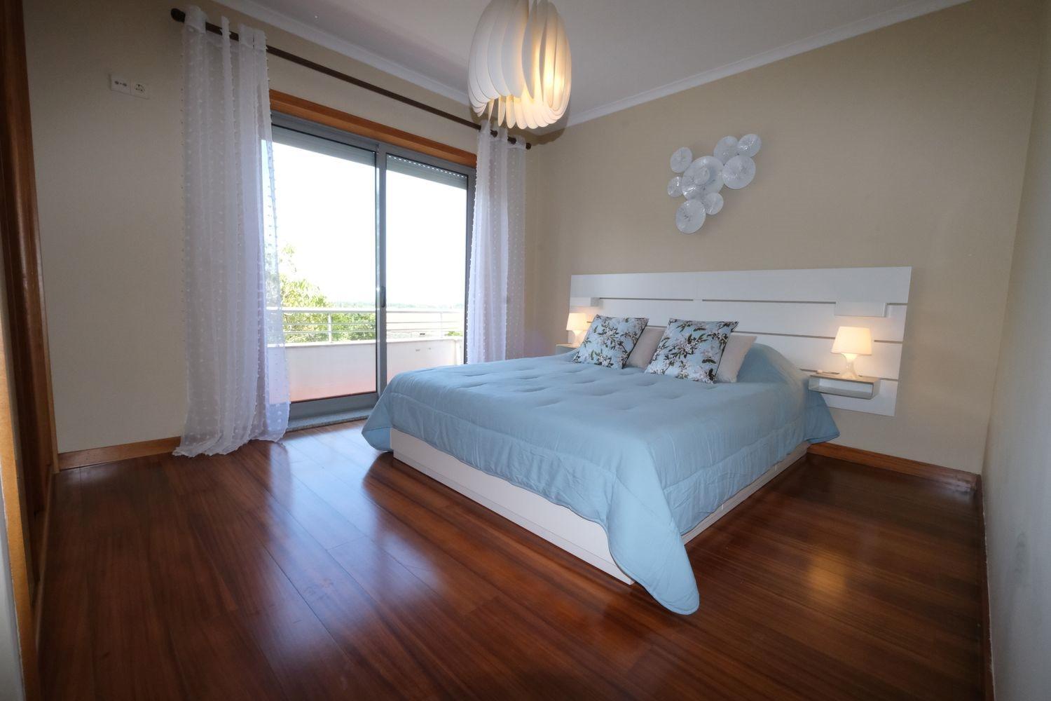 high standard rental in a quality residence with pool, tennis and view of the ocean in antas esposende 12 people