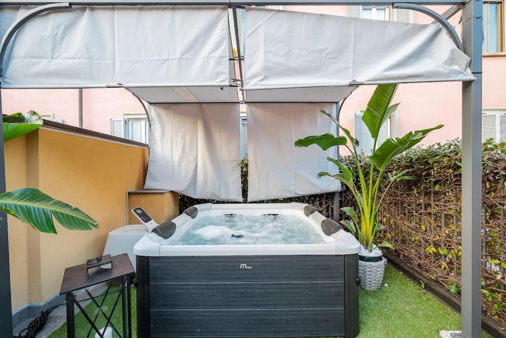 Villa Duomo - Jacuzzi e Terrazzo - Cinema - Free Parking - Gym