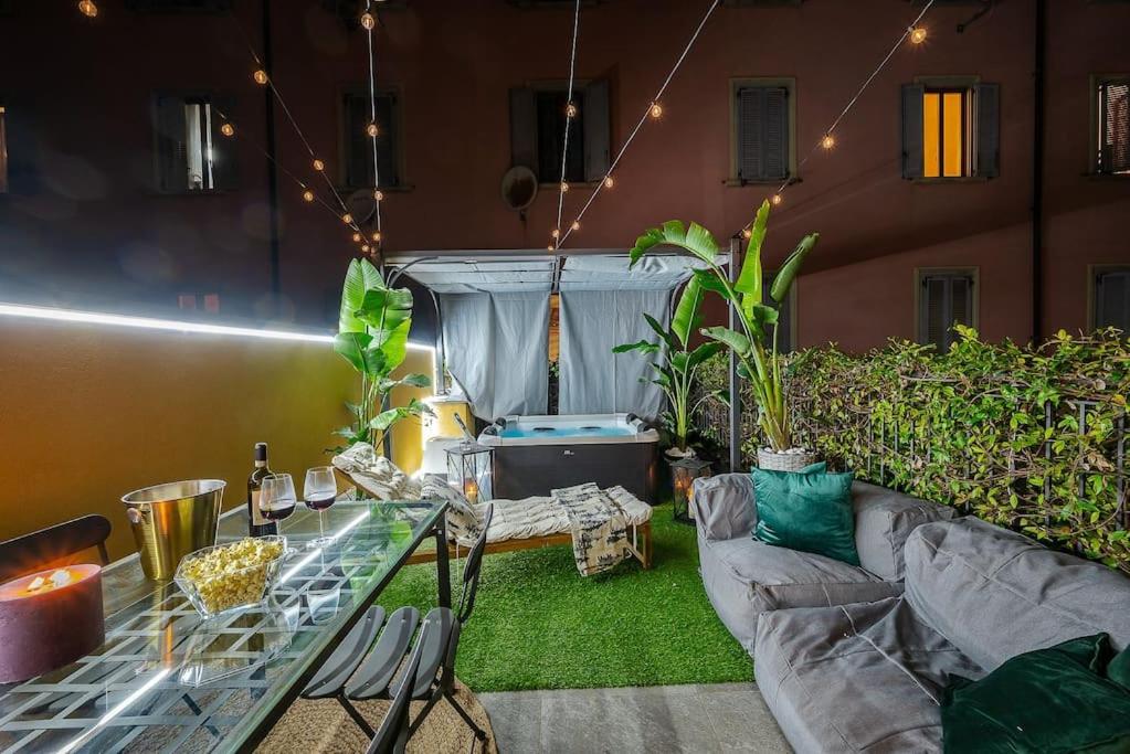 Villa Duomo - Jacuzzi e Terrazzo - Cinema - Free Parking - Gym